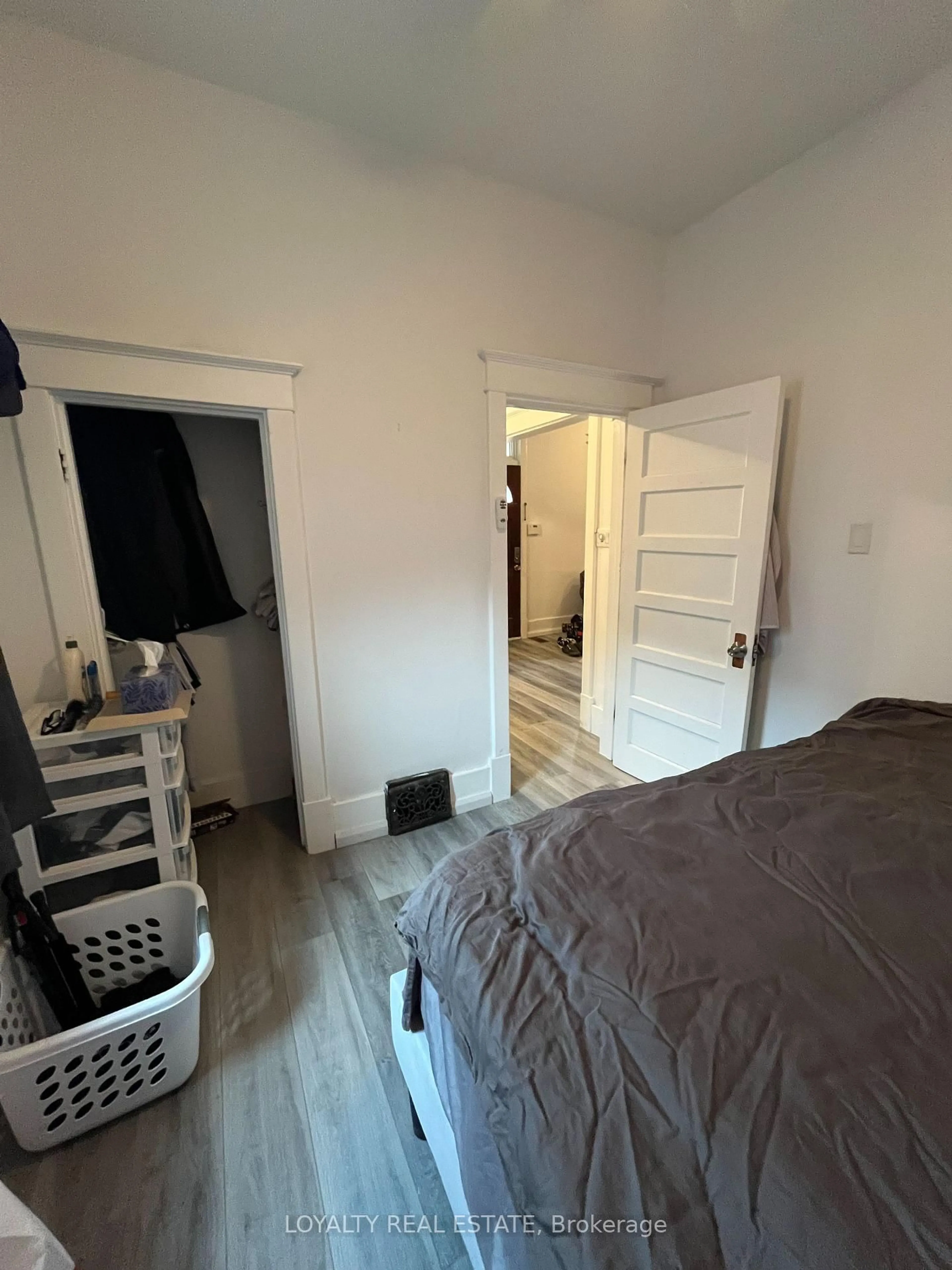 A pic of a room for 194 Victoria St, Kingston Ontario K7L 3Y8
