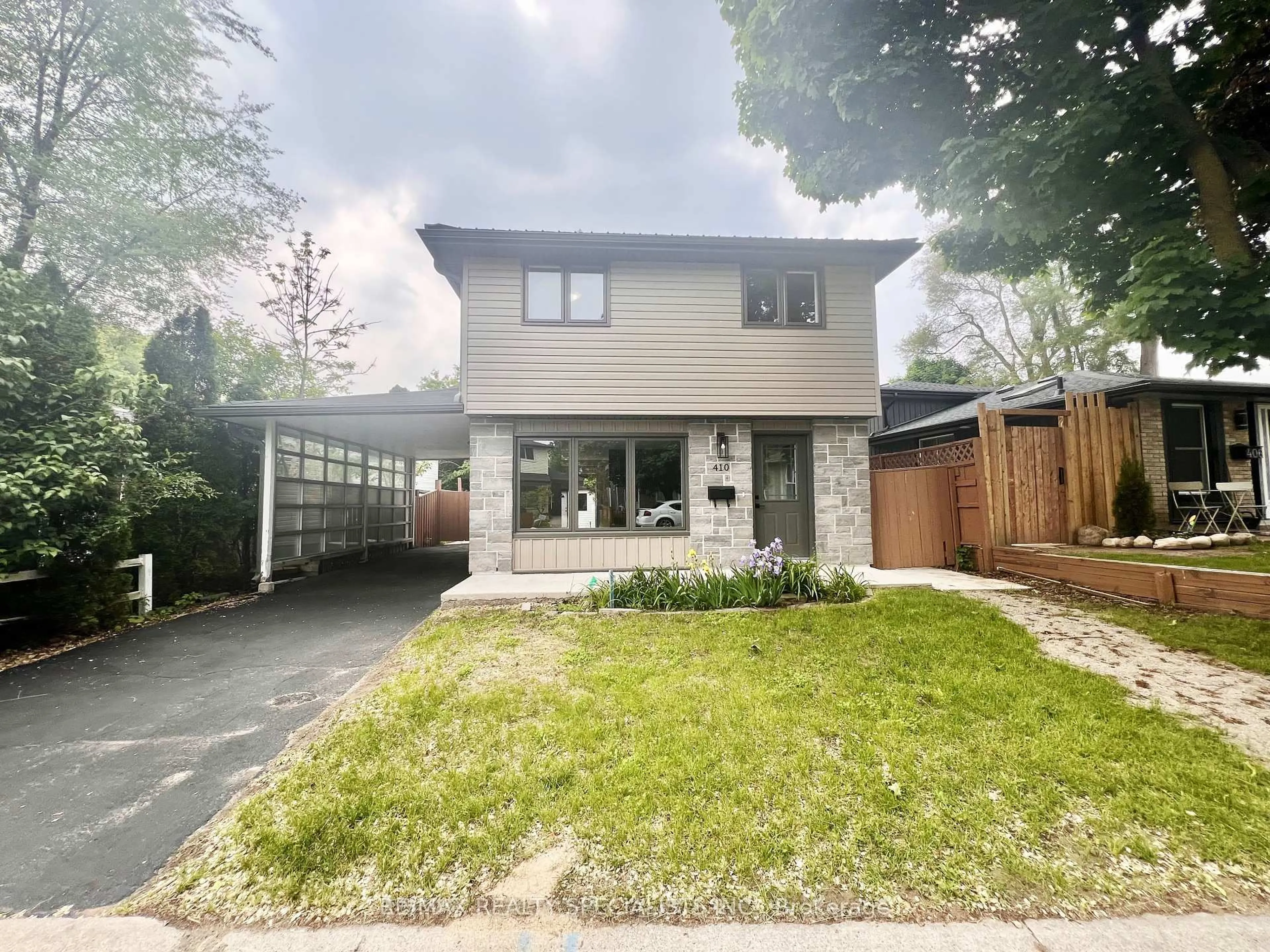 Unknown for 410 Pinetree Cres, Cambridge Ontario N3H 4X5