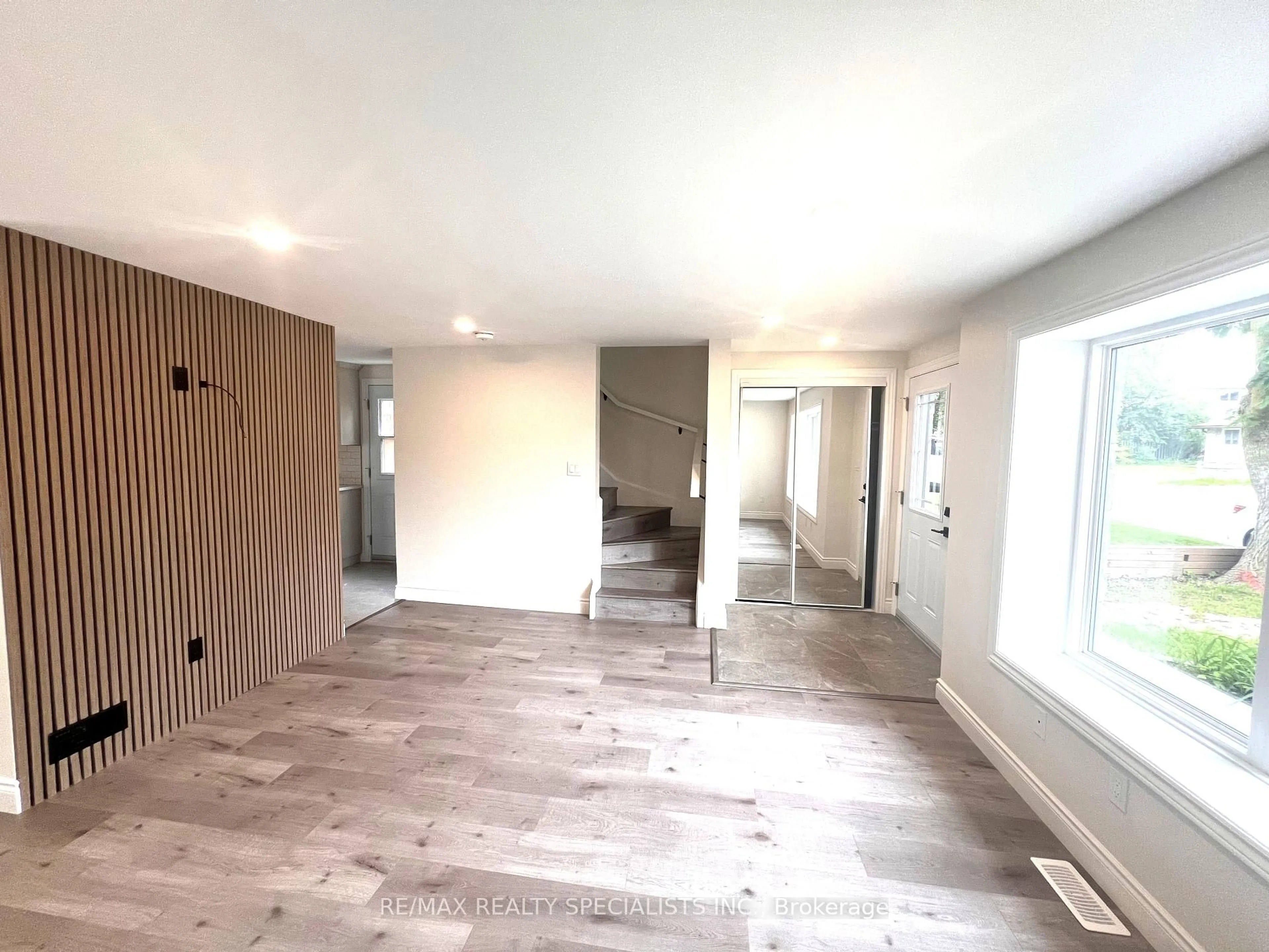A pic of a room for 410 Pinetree Cres, Cambridge Ontario N3H 4X5
