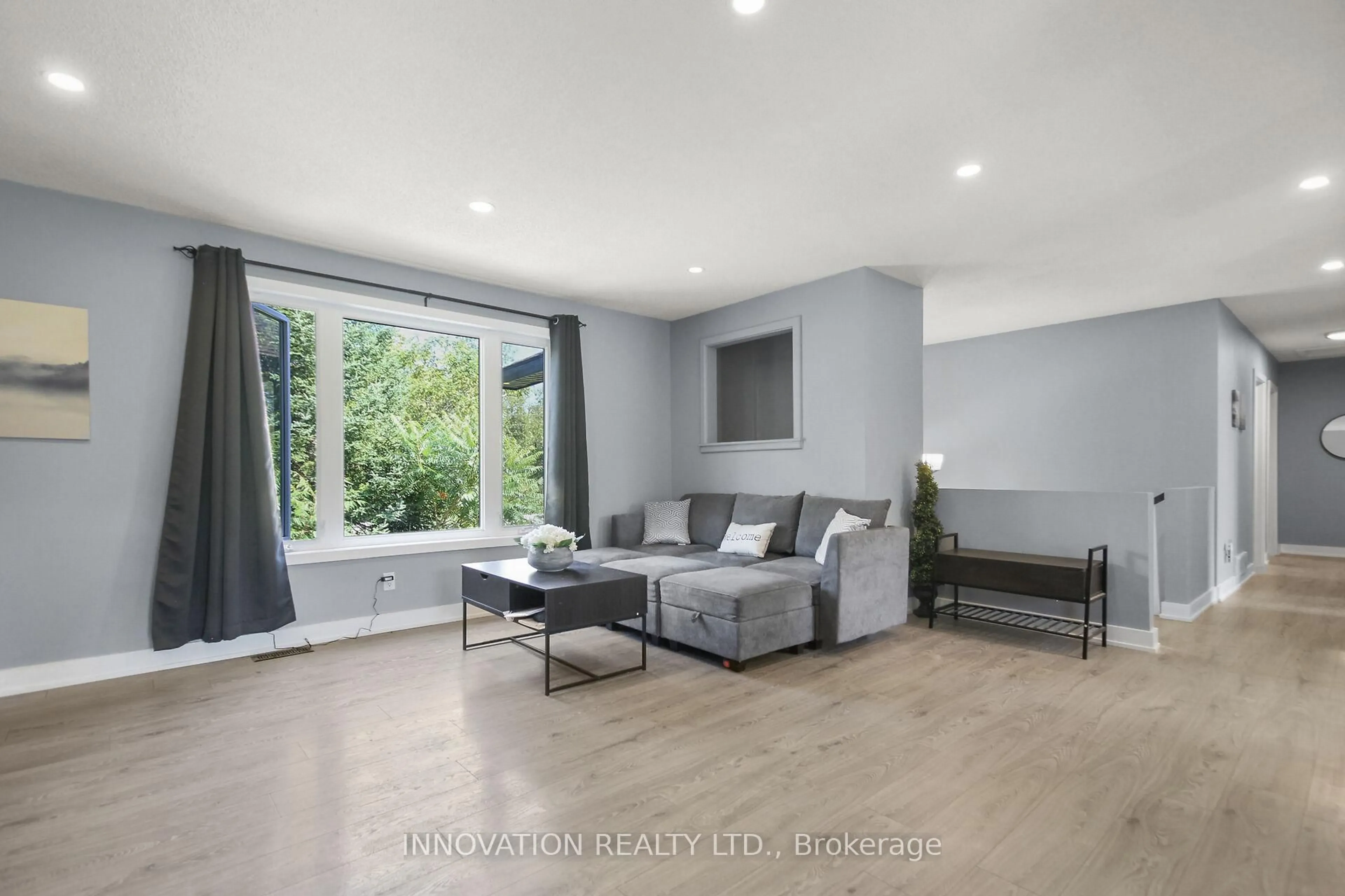 Living room with furniture, unknown for 2466 ASHTON STATION Rd, Ashton Ontario K0A 1B0