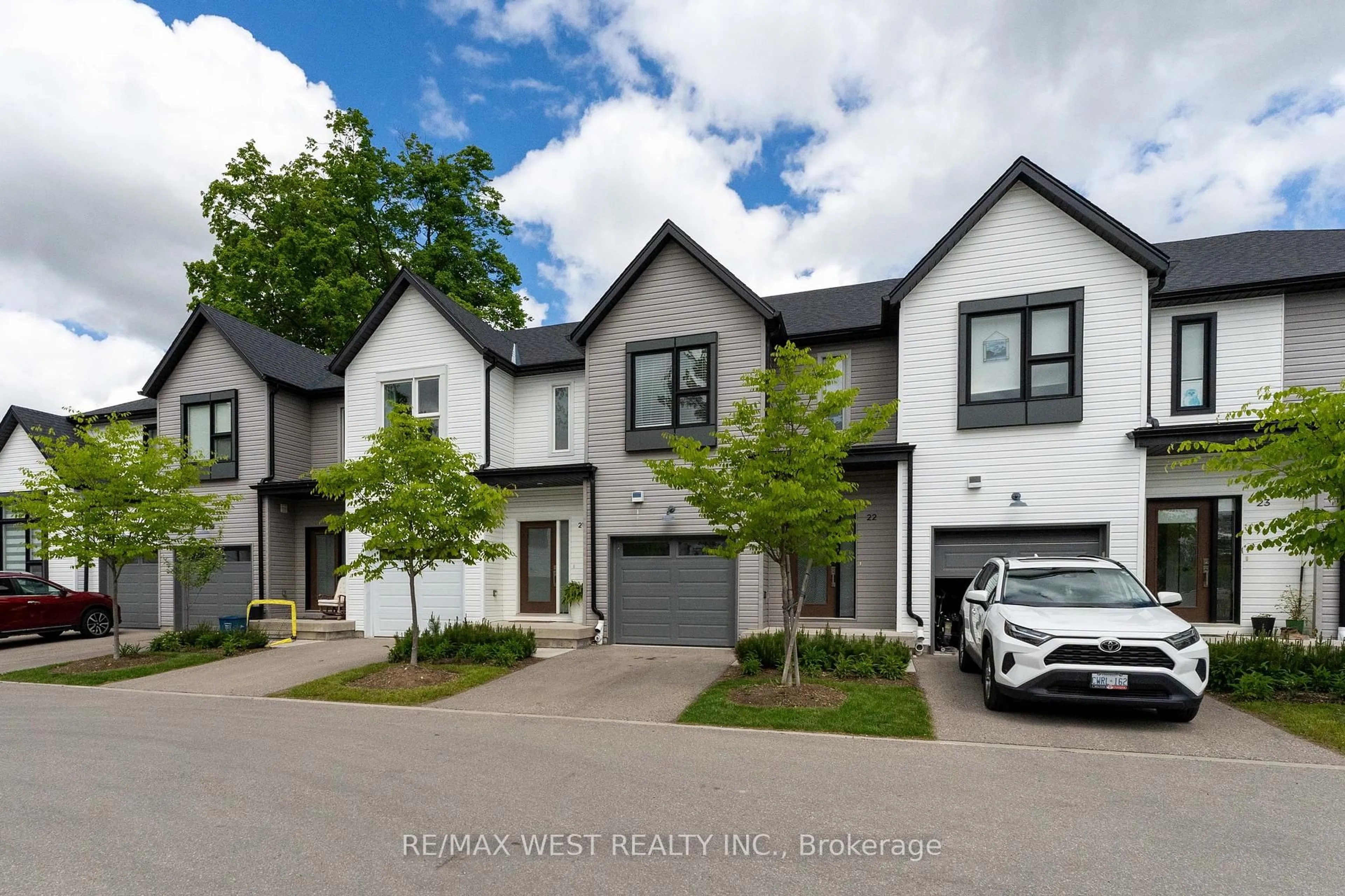 Unknown for 110 Fergus Ave #22, Kitchener Ontario N2A 0K9