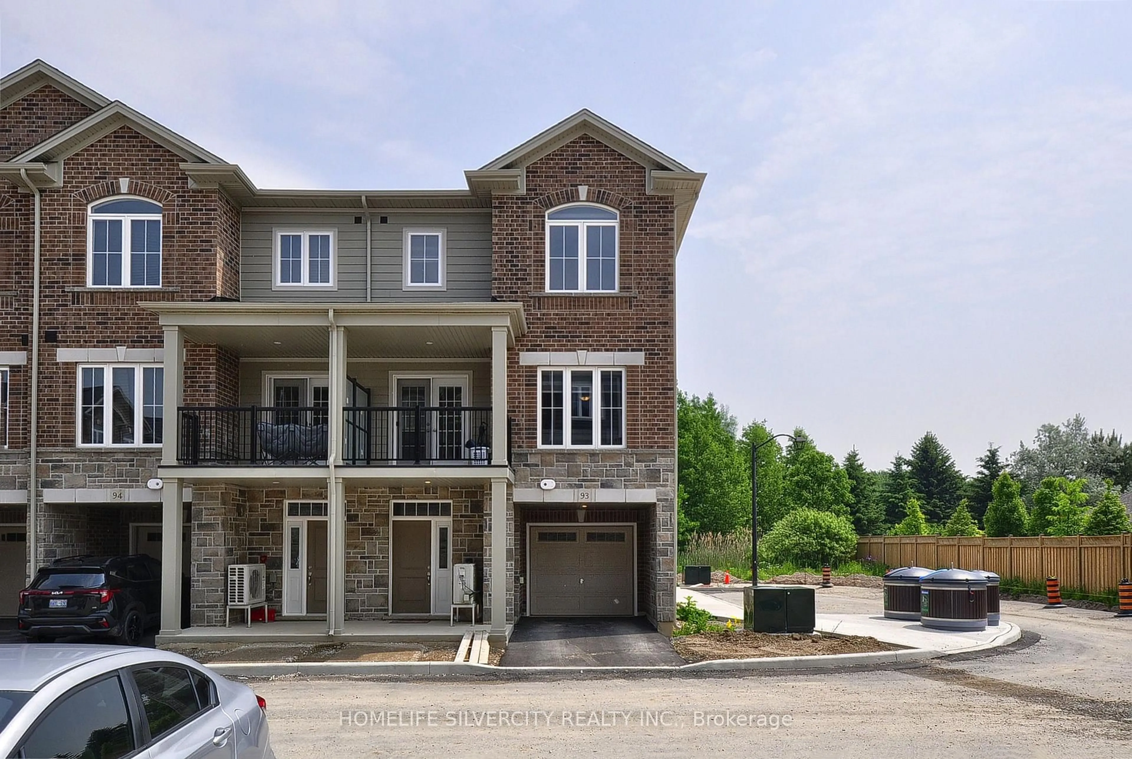 Home with brick exterior material, unknown for 677 Park Rd #93, Brantford Ontario N3R 0C2