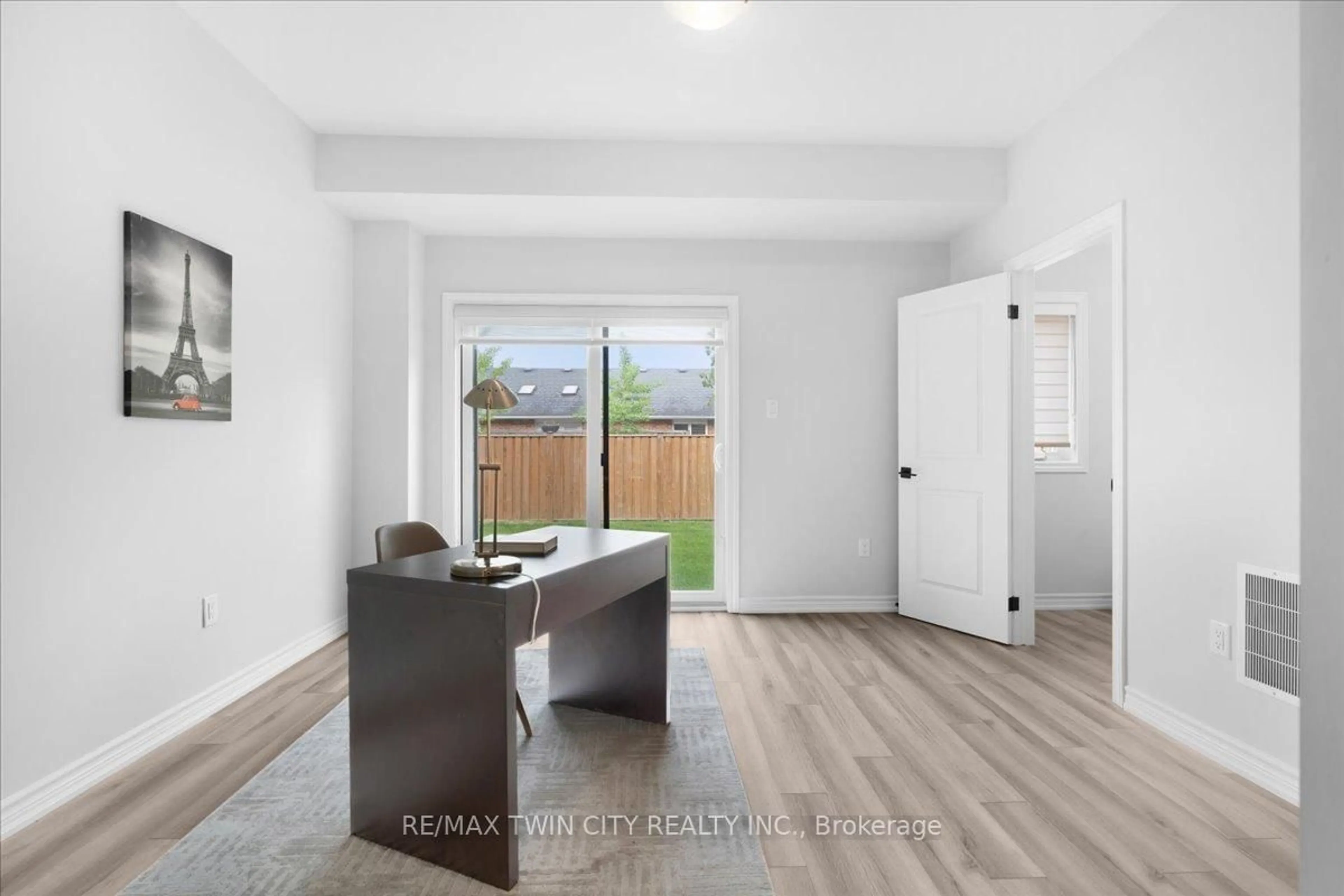 Indoor entryway for 187 Wilson St #5, Hamilton Ontario L9G 0J3