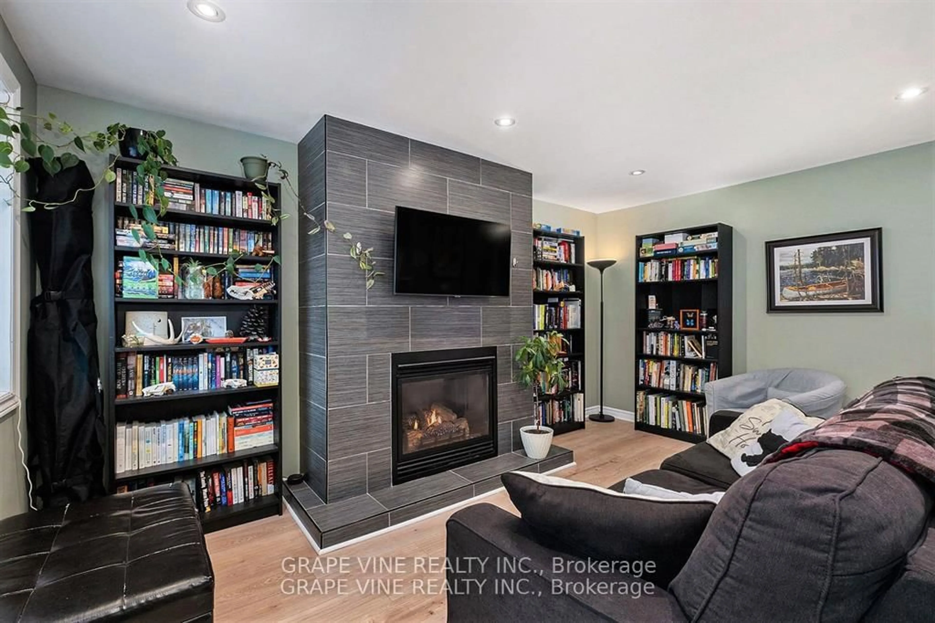 Home theater for 261 Elgin St, Arnprior Ontario K7S 1P5