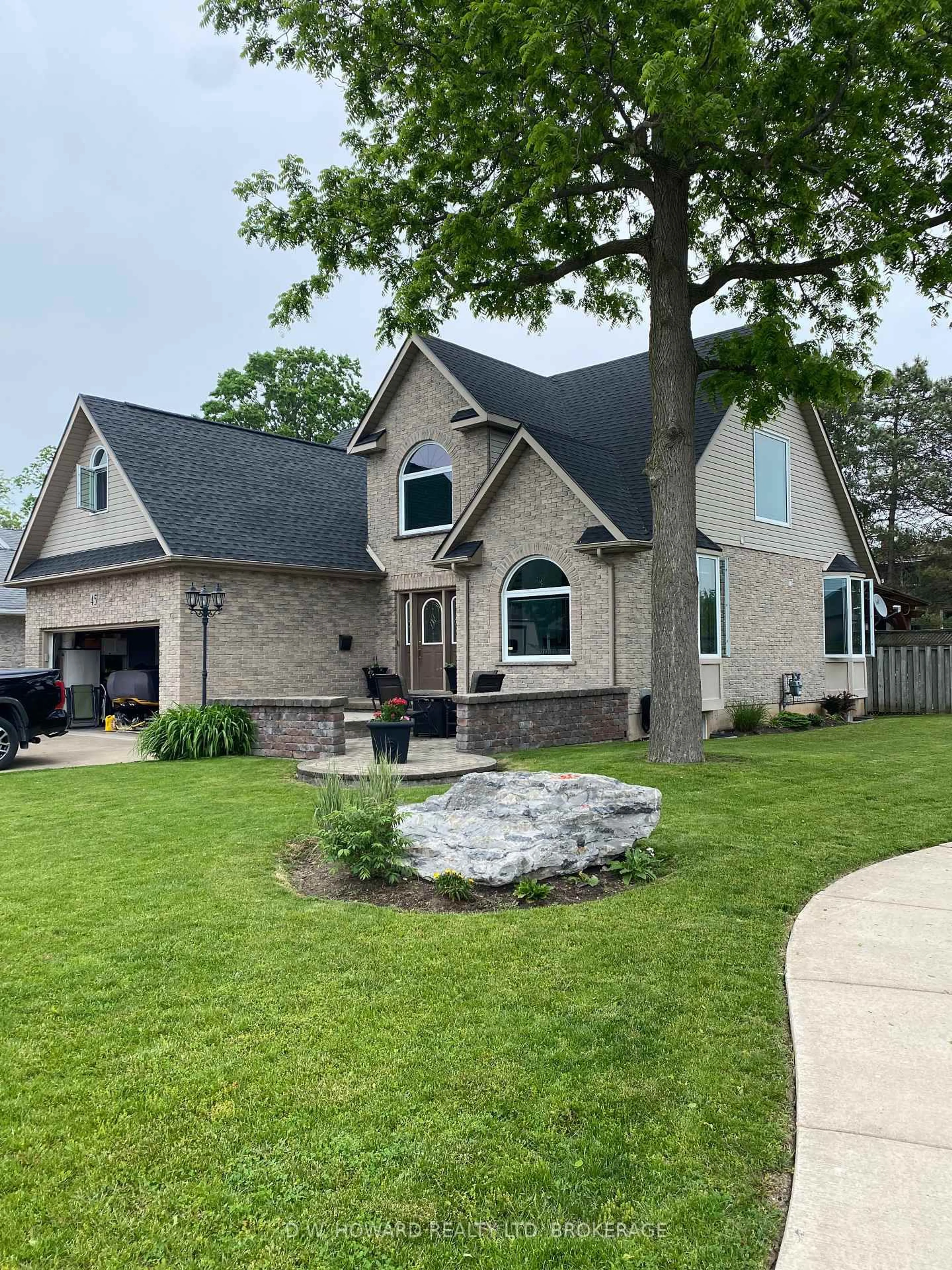 Home with brick exterior material, street for 45 Westwood Dr, Port Colborne Ontario L3K 6B9