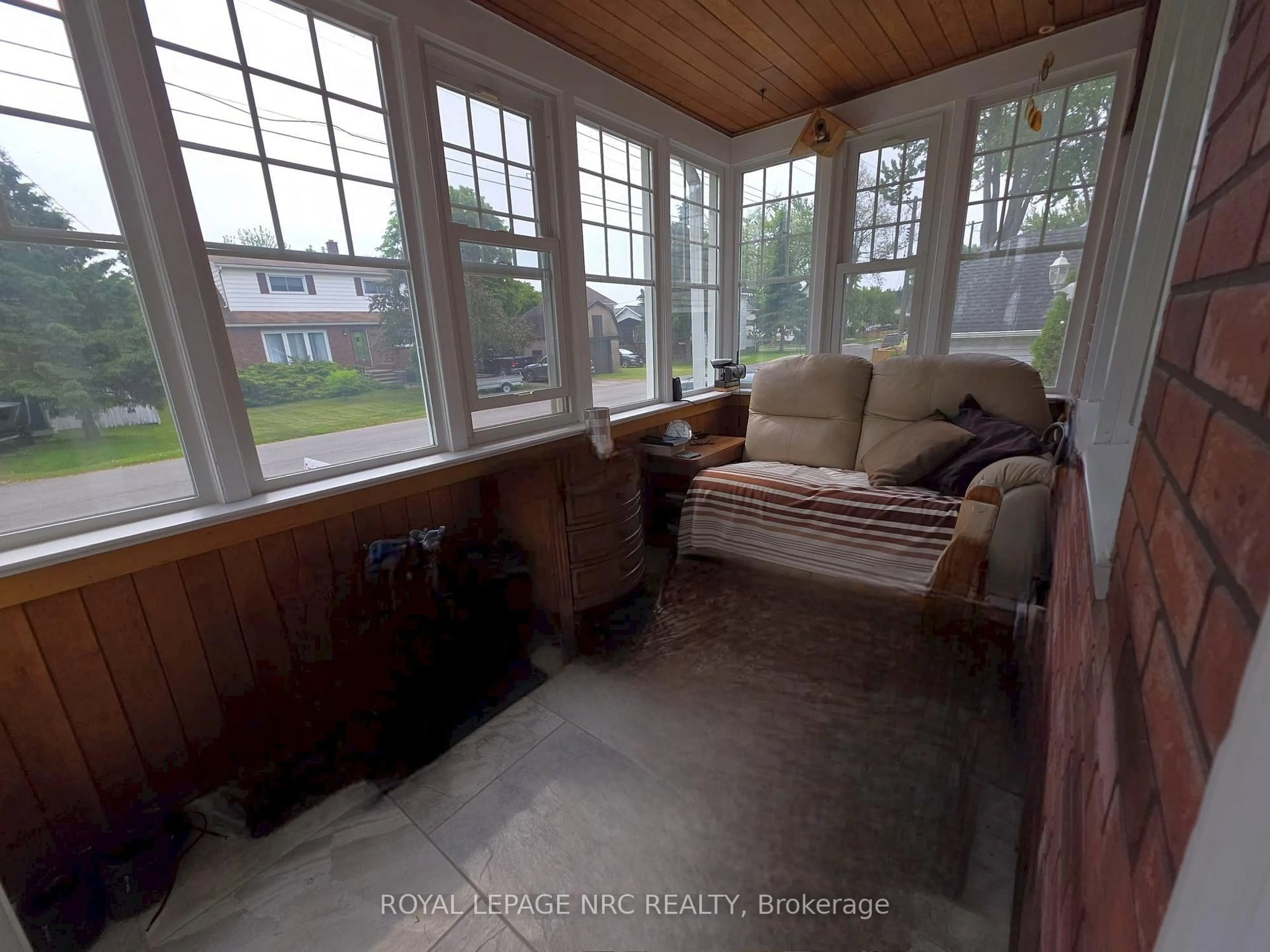 A pic of a room for 120 Erie St, Port Colborne Ontario L3K 4M2