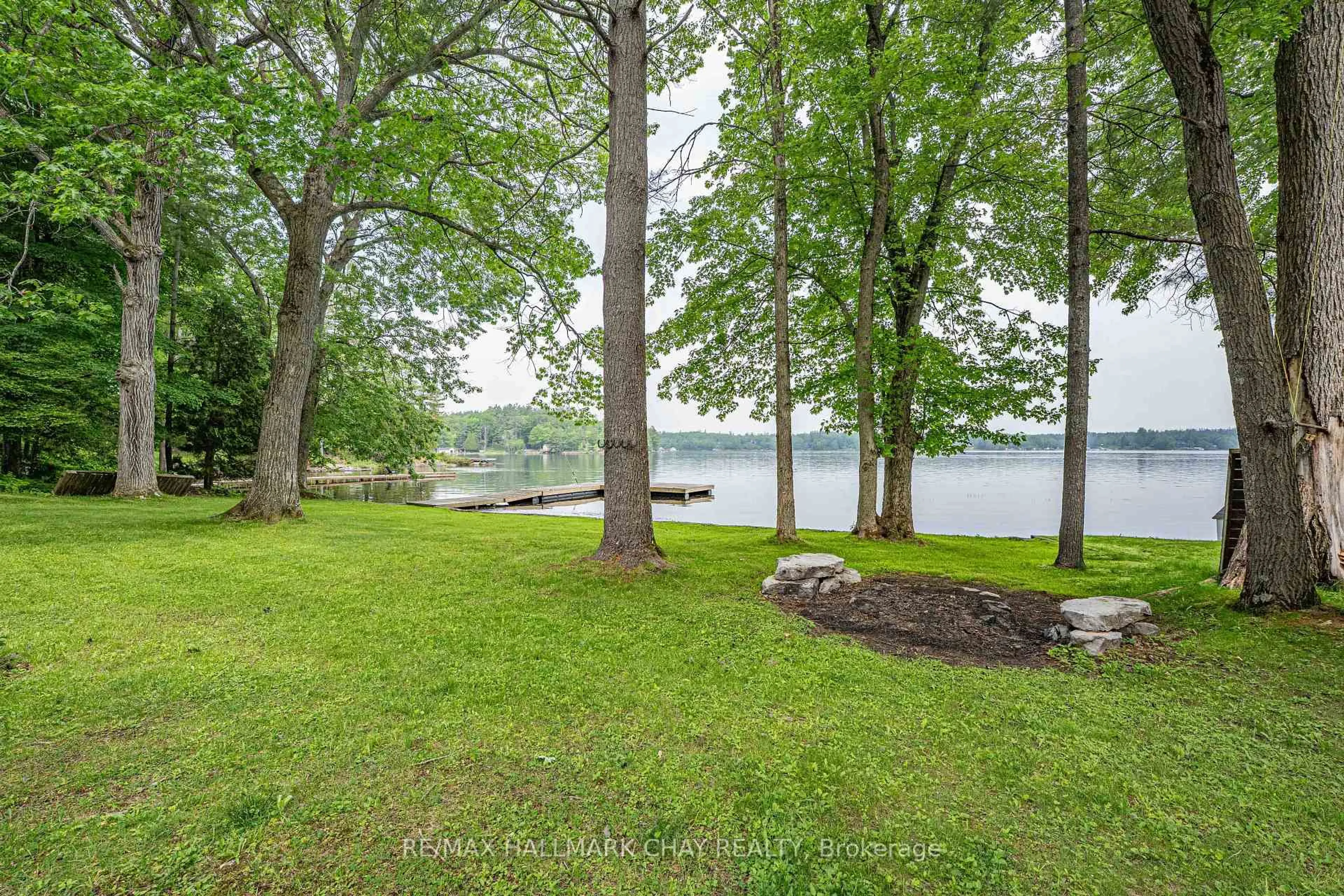 Patio, water/lake/river/ocean view for 1832 Kilworthy Rd, Gravenhurst Ontario P0E 1G0