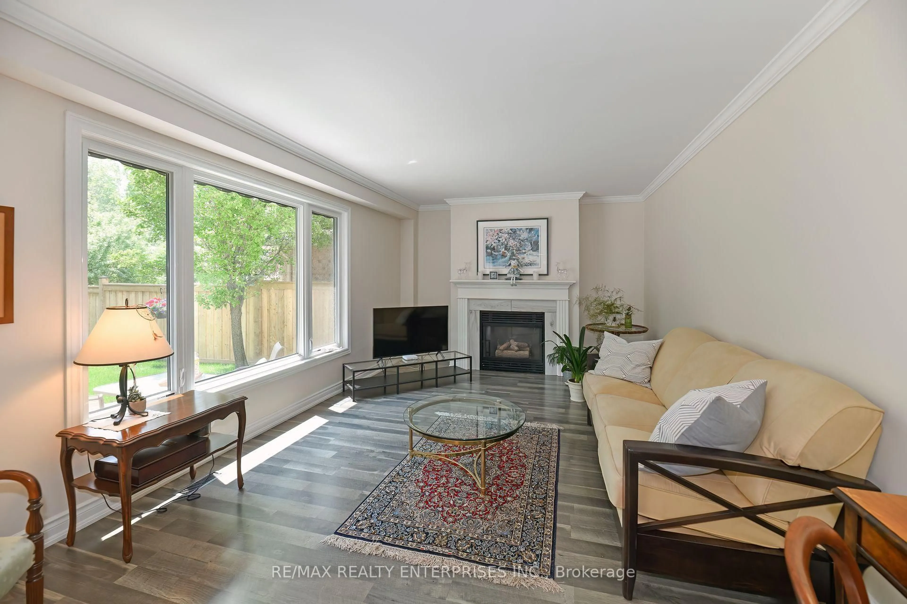 Living room with furniture, unknown for 80 Ryans Way, Hamilton Ontario L0R 2H5