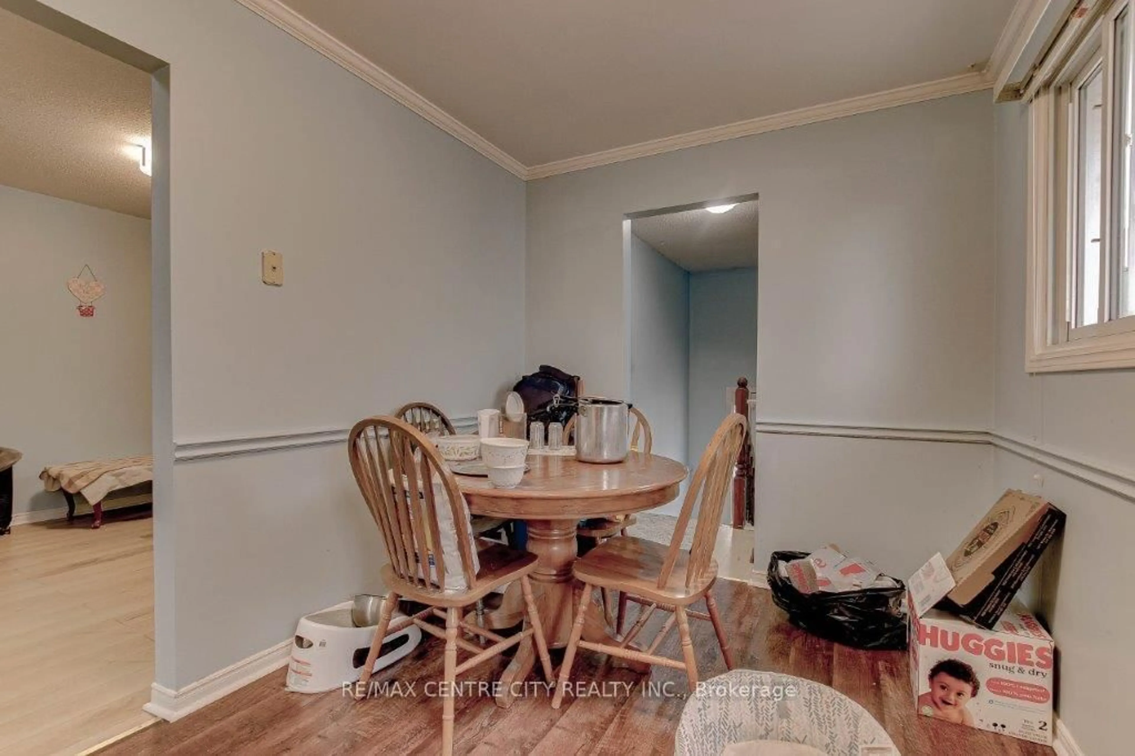 Dining room, unknown for 457 ADMIRAL Dr, London East Ontario N5V 1J3