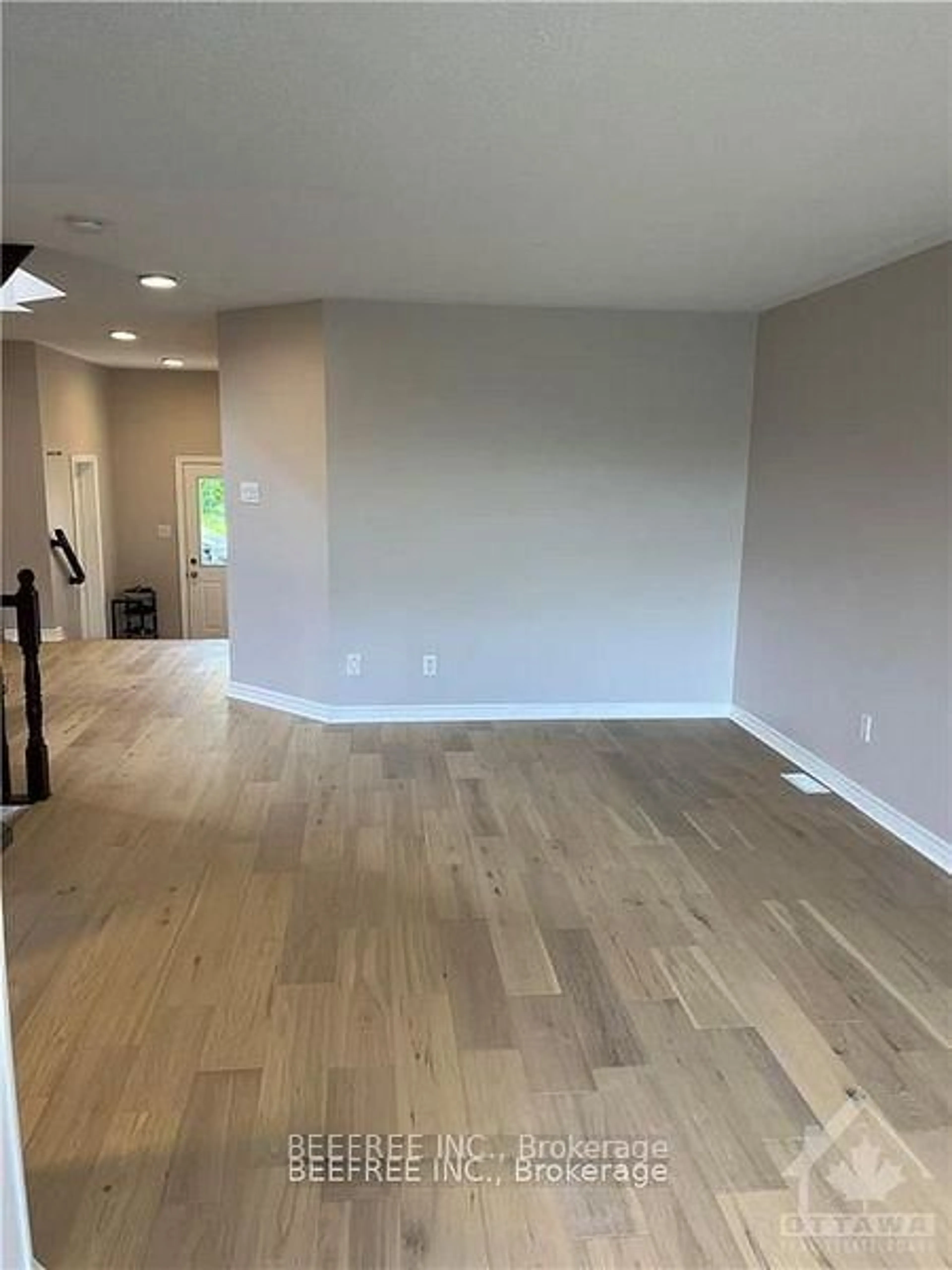 A pic of a room for 127 Forestbrook St, Ottawa Ontario K2K 0A8