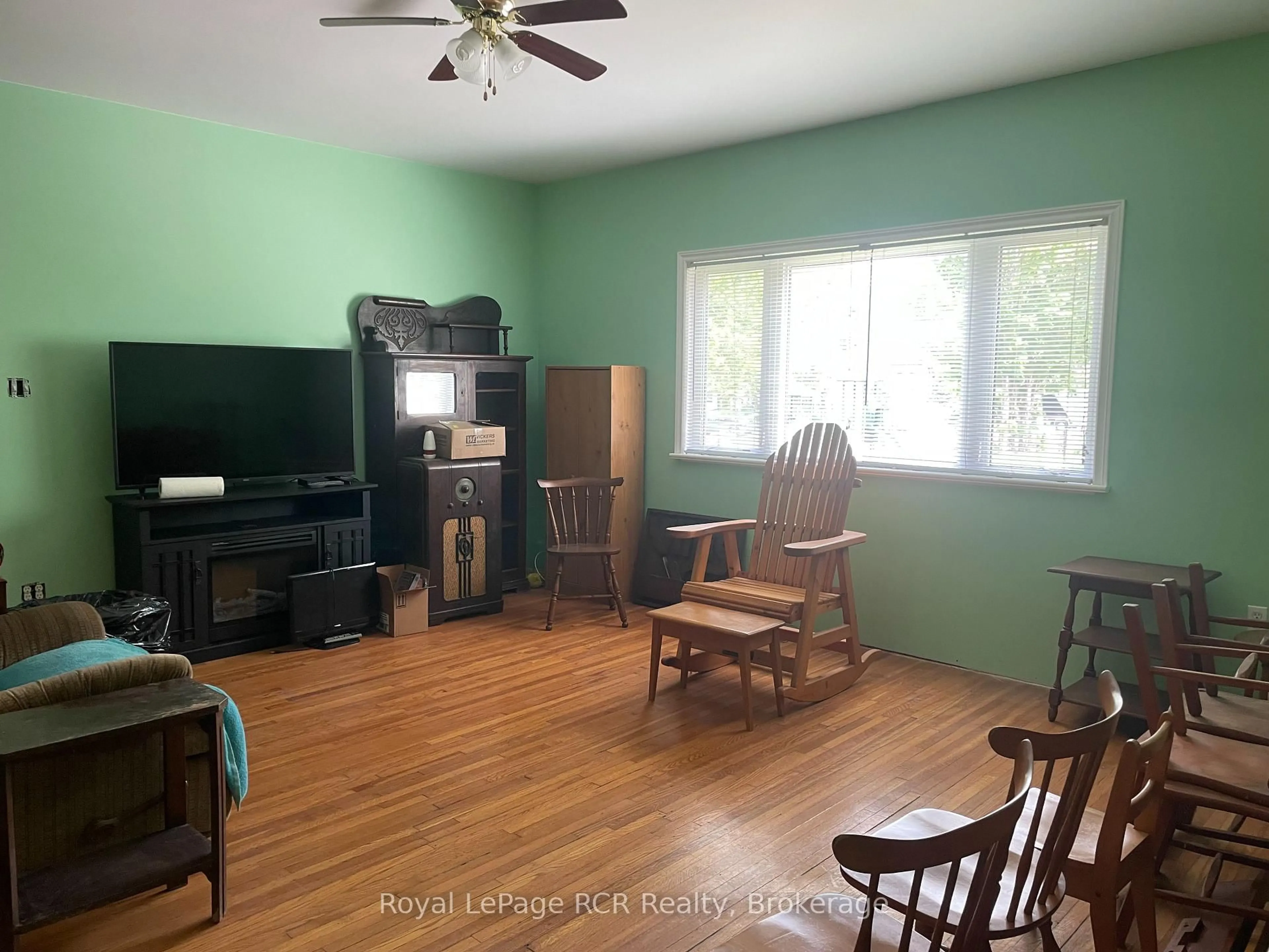 Living room with furniture, unknown for 30 Sydenham St, Grey Highlands Ontario N0C 1E0