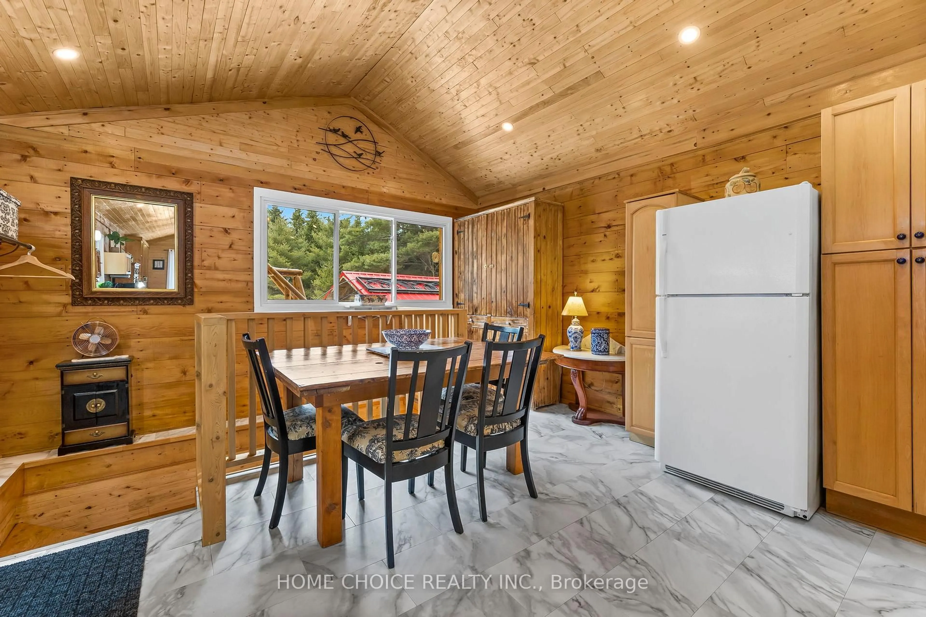 Dining room, unknown for 1190 North Baptiste Lake Rd, Maynooth Ontario K0L 2S0