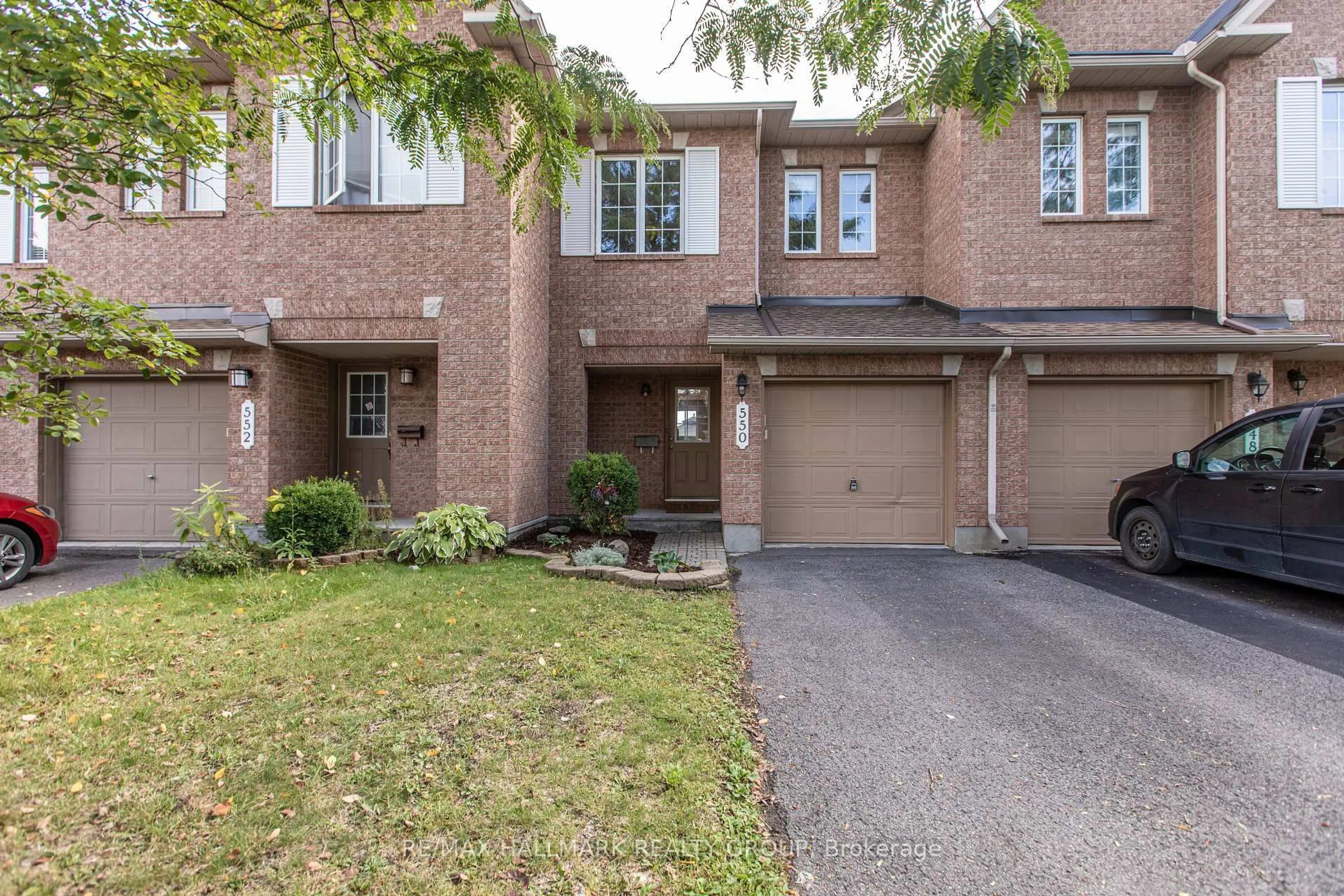 Home with brick exterior material, street for 550 Renaissance Dr, Ottawa Ontario K4A 4E8