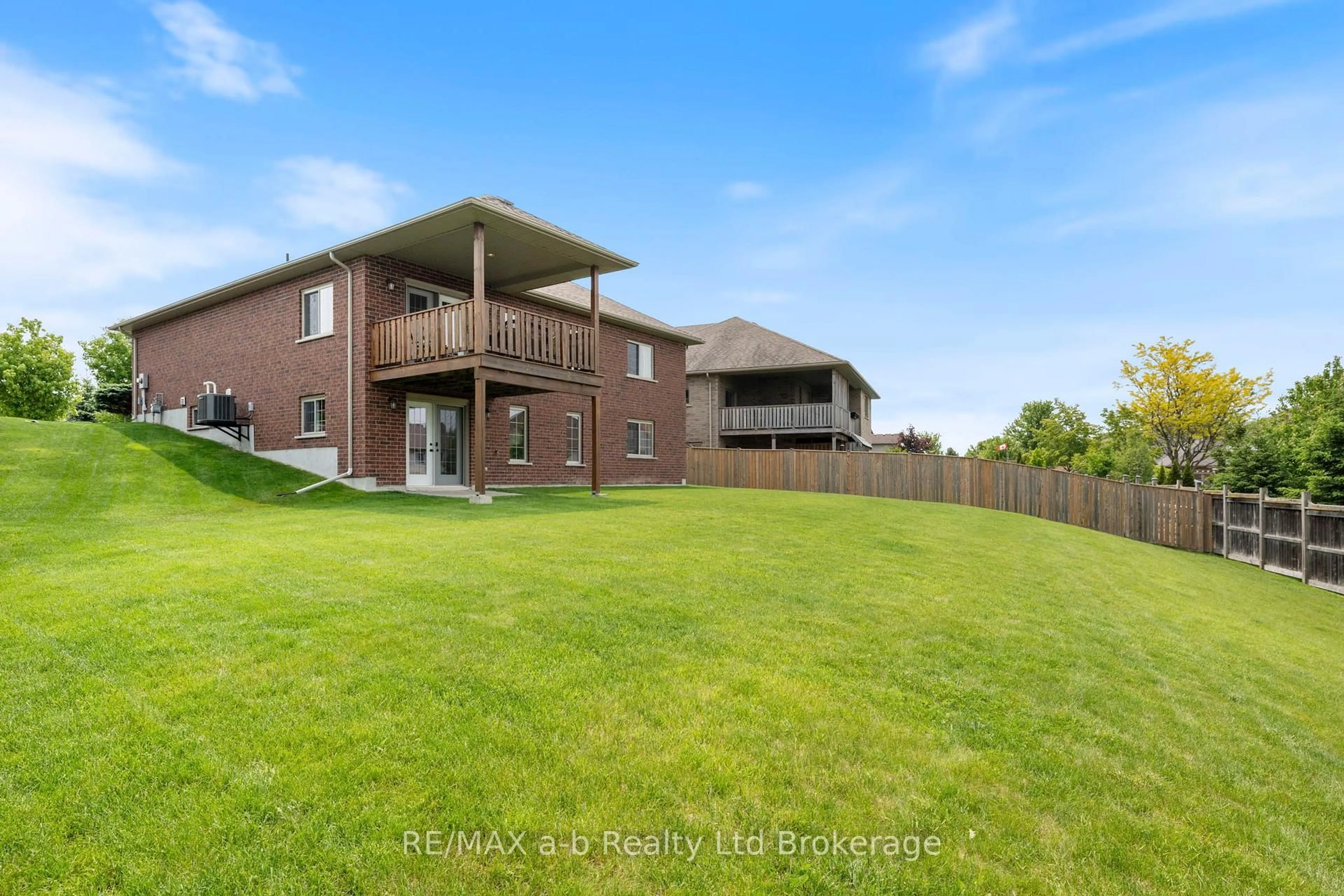 A pic from outside/outdoor area/front of a property/back of a property/a pic from drone, water/lake/river/ocean view for 127 Gerber Meadows Dr, Wellesley Ontario N0B 2T0