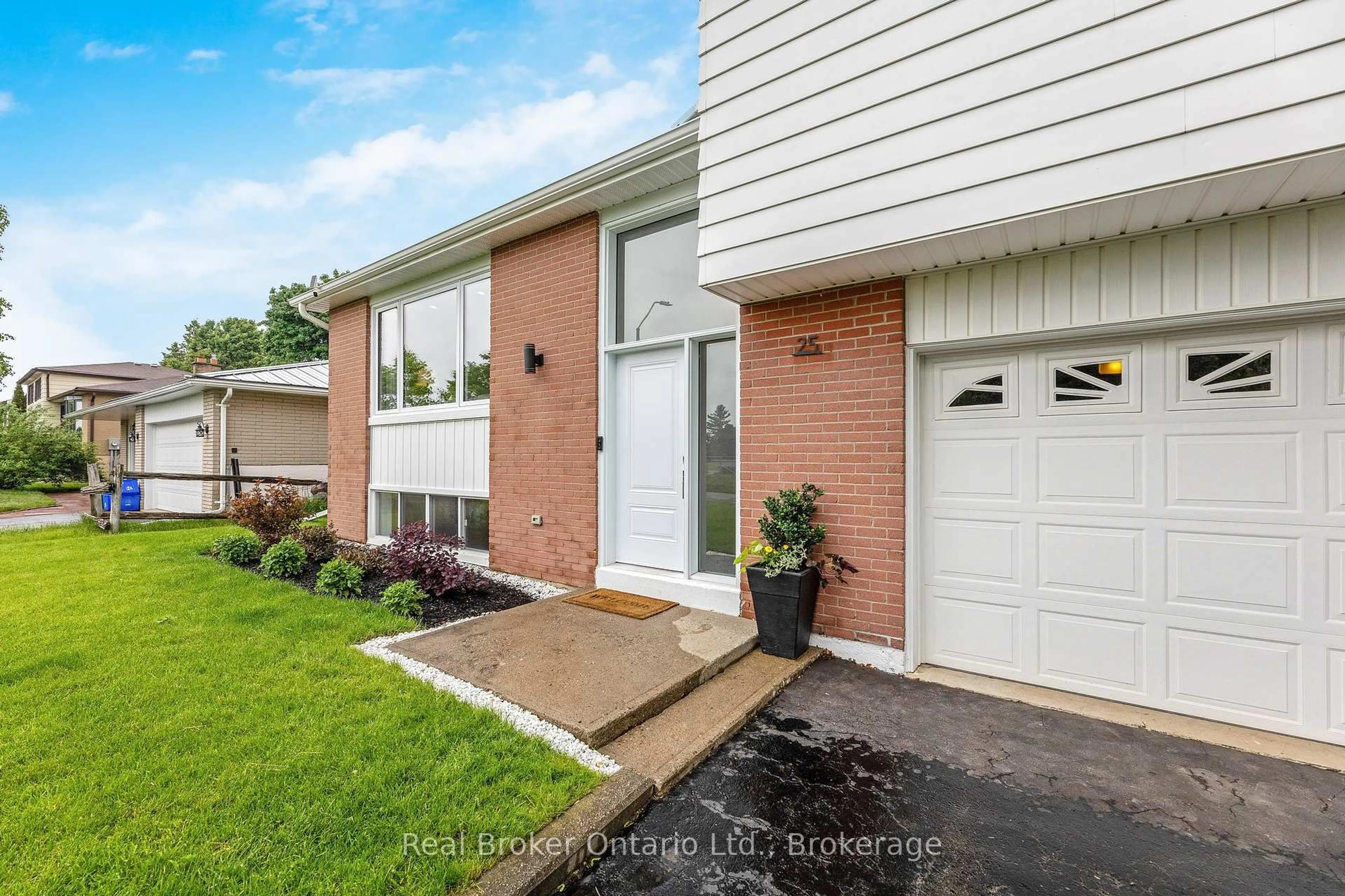 Home with brick exterior material, street for 25 Erindale Dr, Erin Ontario N0B 1T0