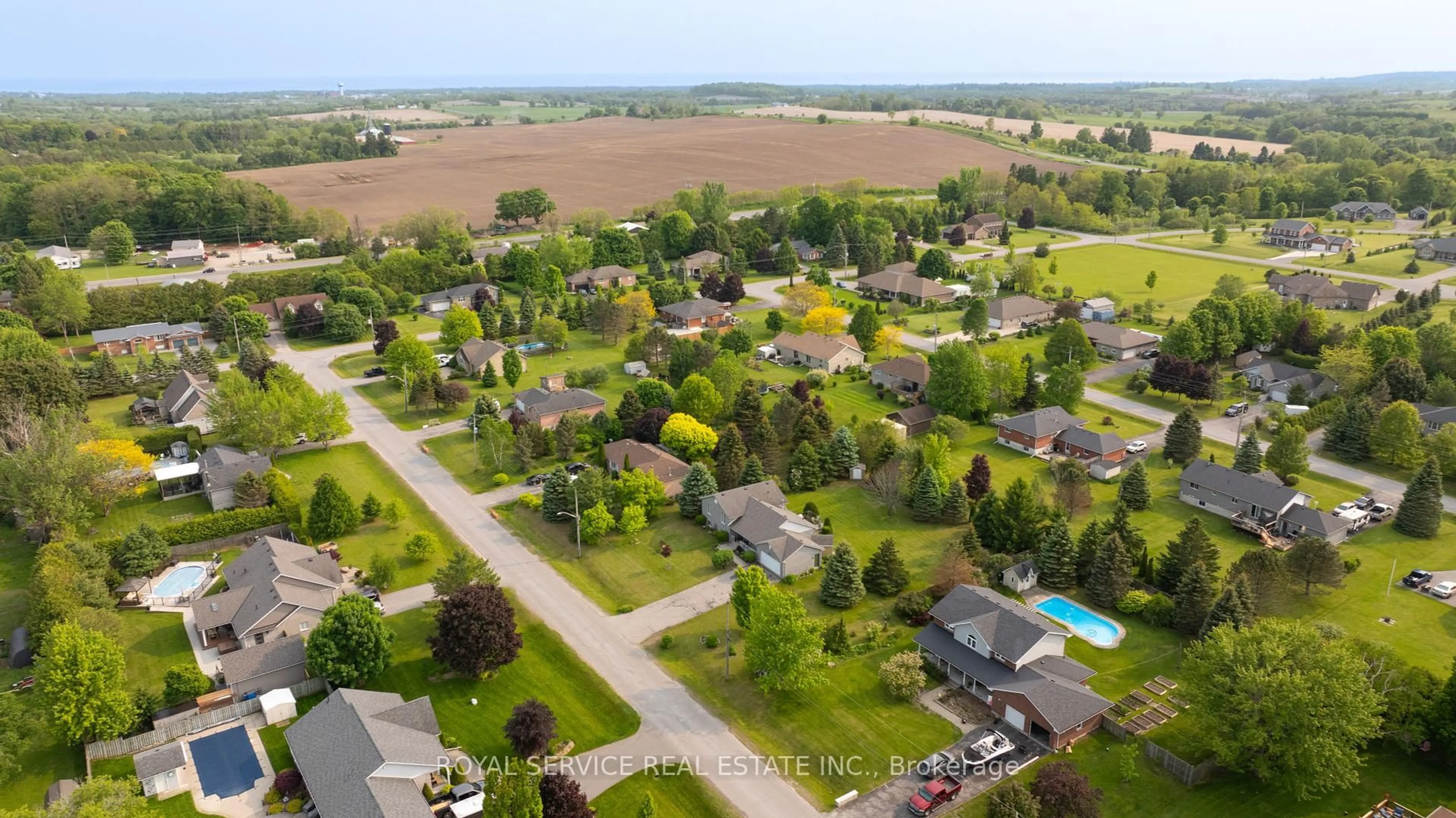 A pic from outside/outdoor area/front of a property/back of a property/a pic from drone, street for 8 Theresa St, Cobourg Ontario K9A 0Y1