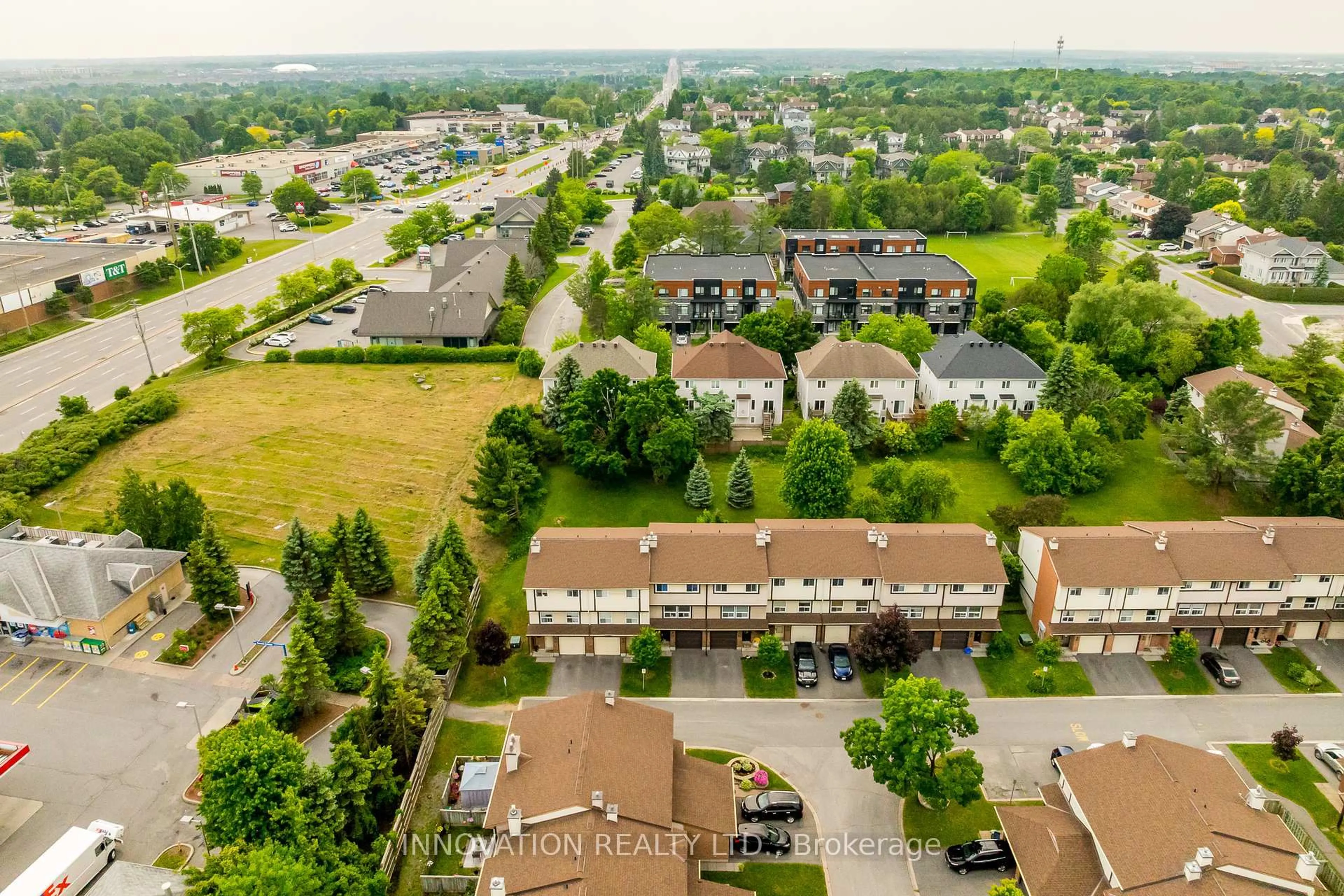 A pic from outside/outdoor area/front of a property/back of a property/a pic from drone, street for 26 Clarkson Cres, Ottawa Ontario K2L 3E2