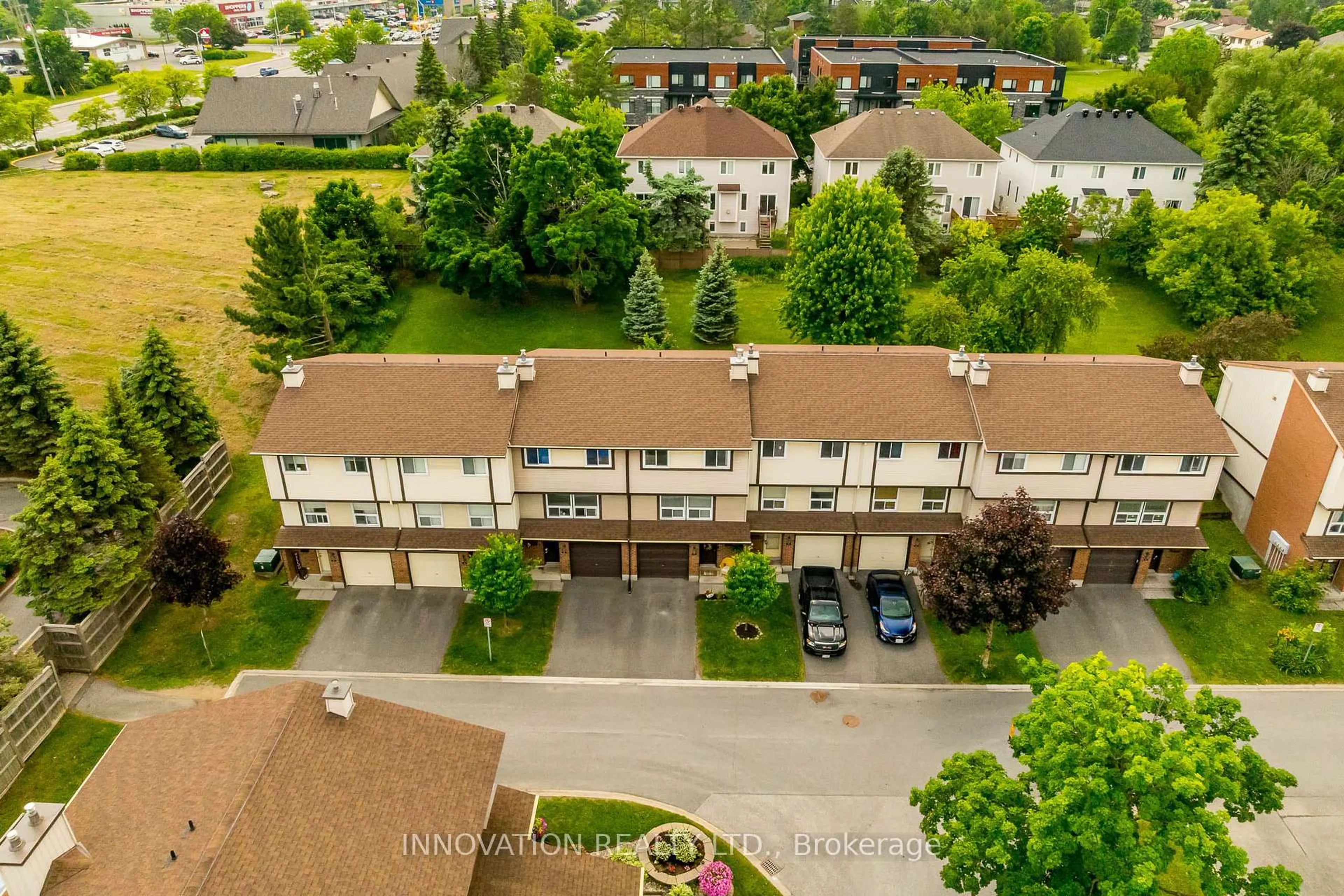 A pic from outside/outdoor area/front of a property/back of a property/a pic from drone, street for 26 Clarkson Cres, Ottawa Ontario K2L 3E2