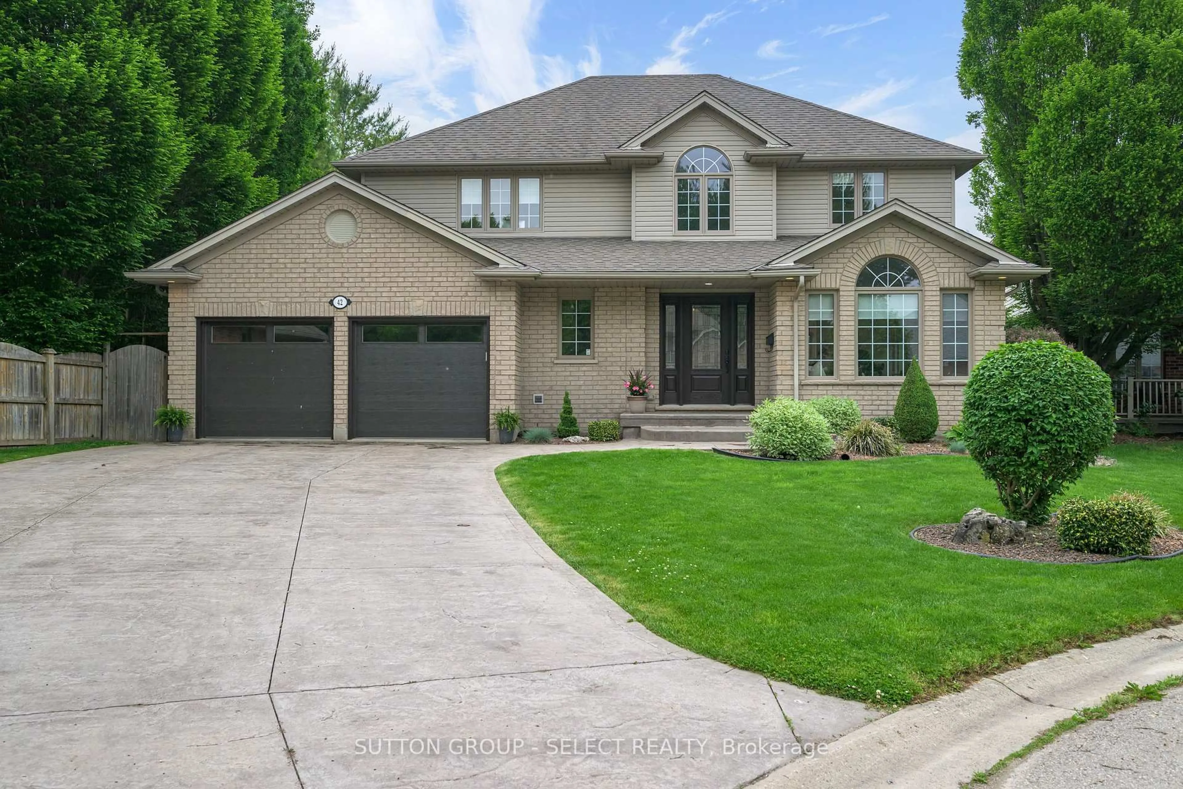 Home with brick exterior material, street for 42 Pinebrook Crt, London North Ontario N5X 4C6