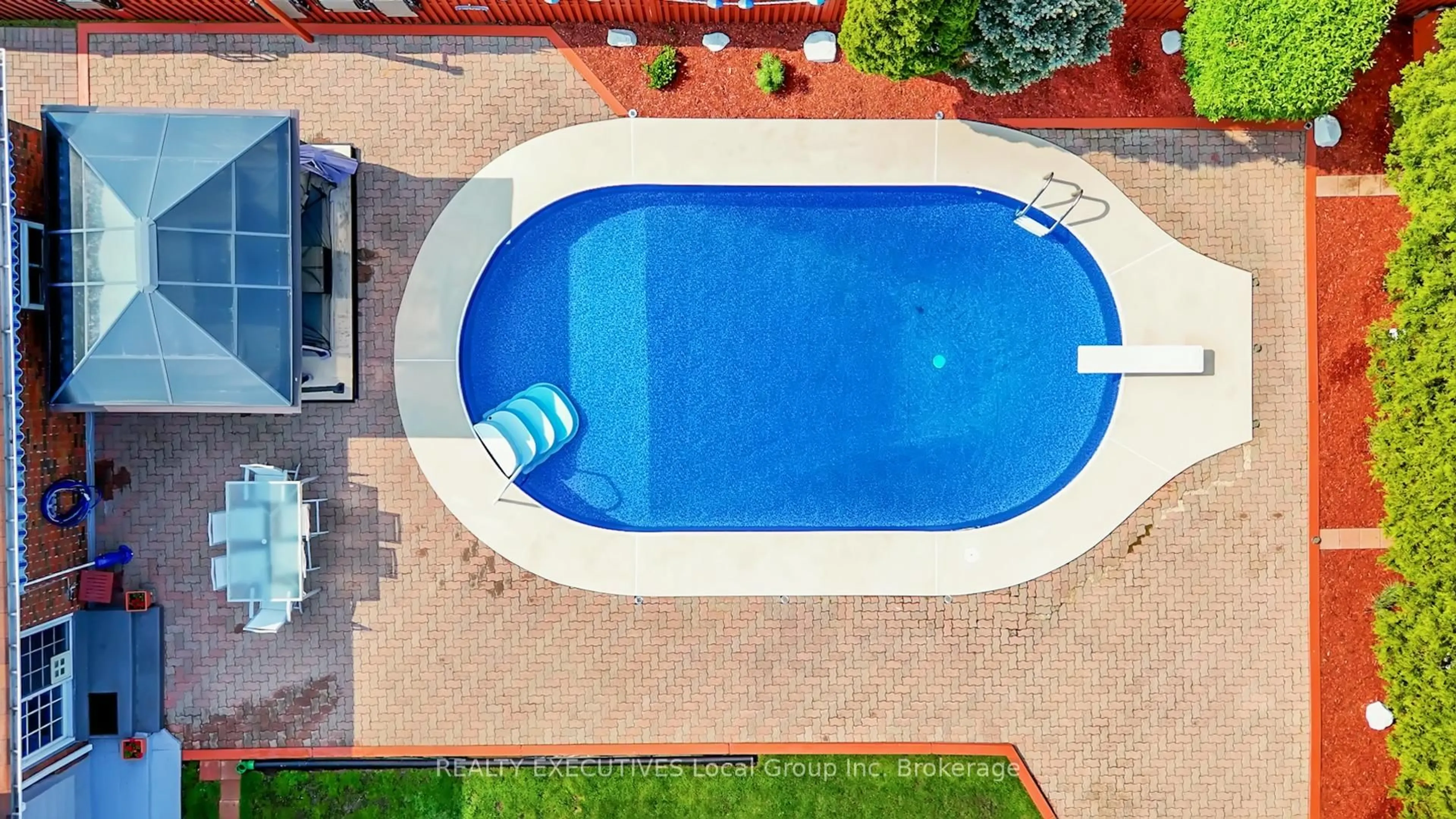 Pool for 103 KATHRYN Cres, North Bay Ontario P1B 8P5