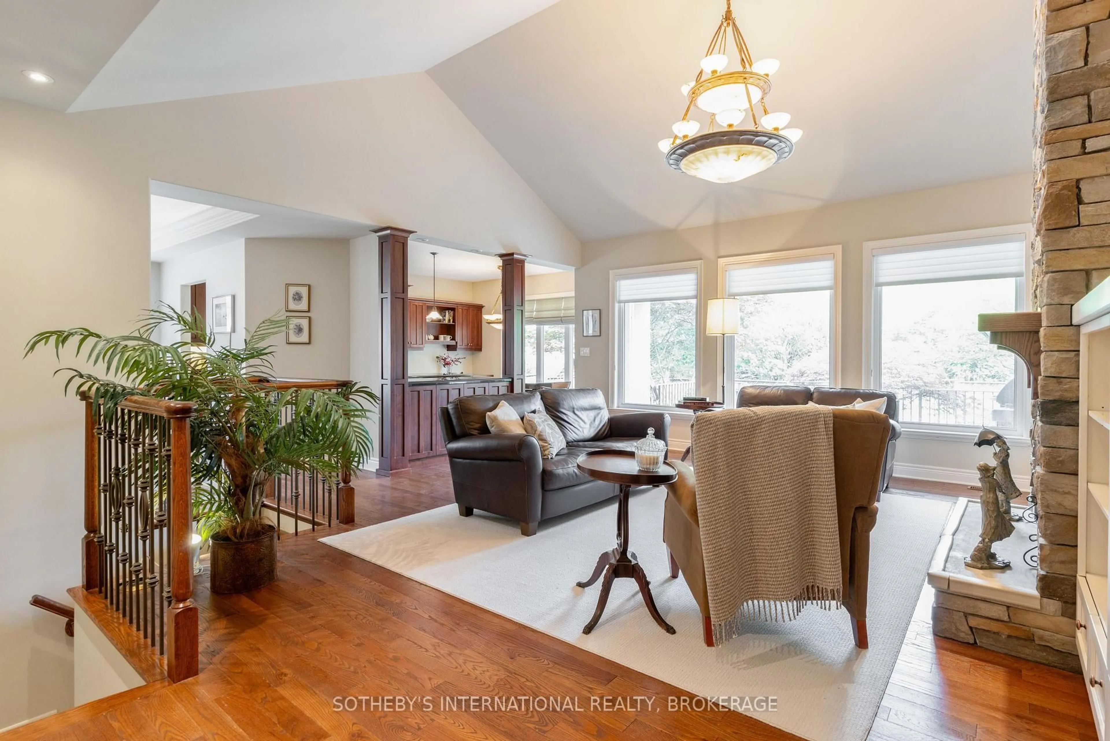 Living room with furniture, unknown for 776 Warner Rd, Niagara-on-the-Lake Ontario L0S 1P0