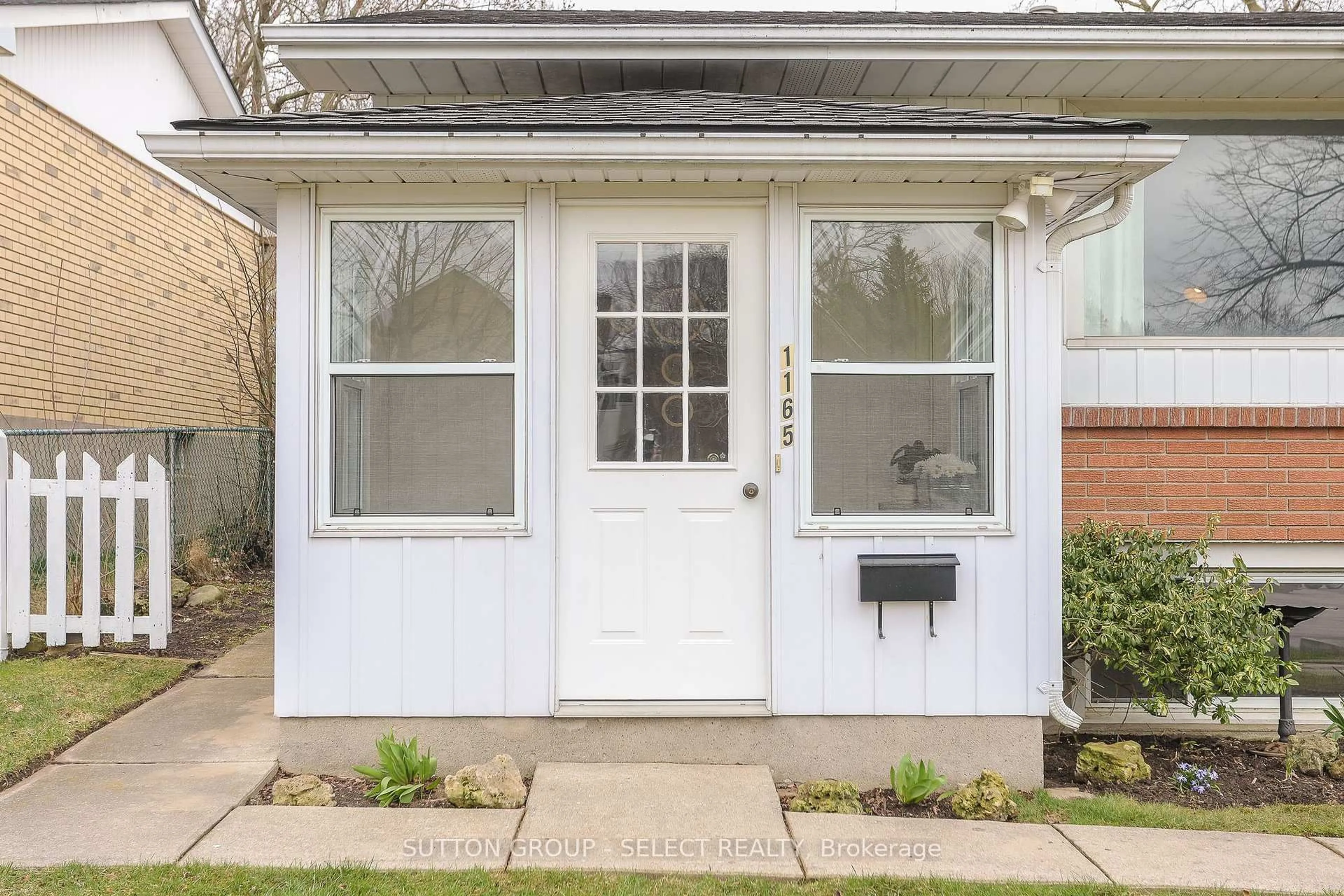Unknown for 1165 Melsandra Ave, London East Ontario N5Y 4N8