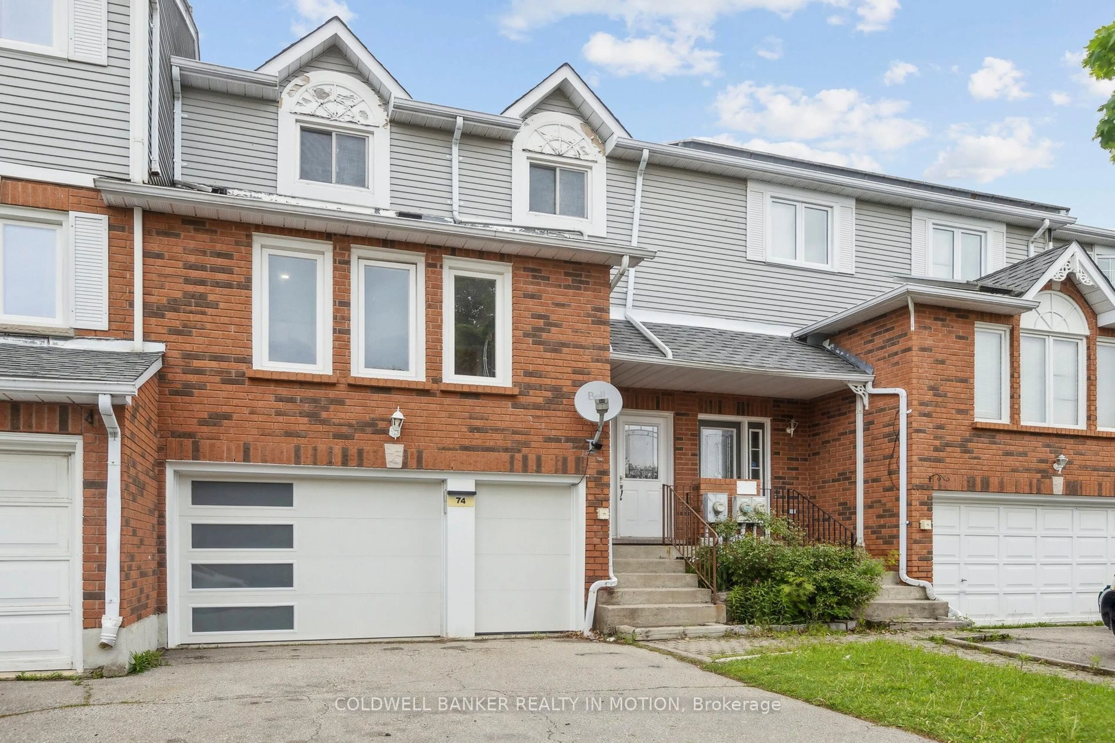 Home with brick exterior material, street for 74 Fairgreen Clse, Cambridge Ontario N1T 1T7
