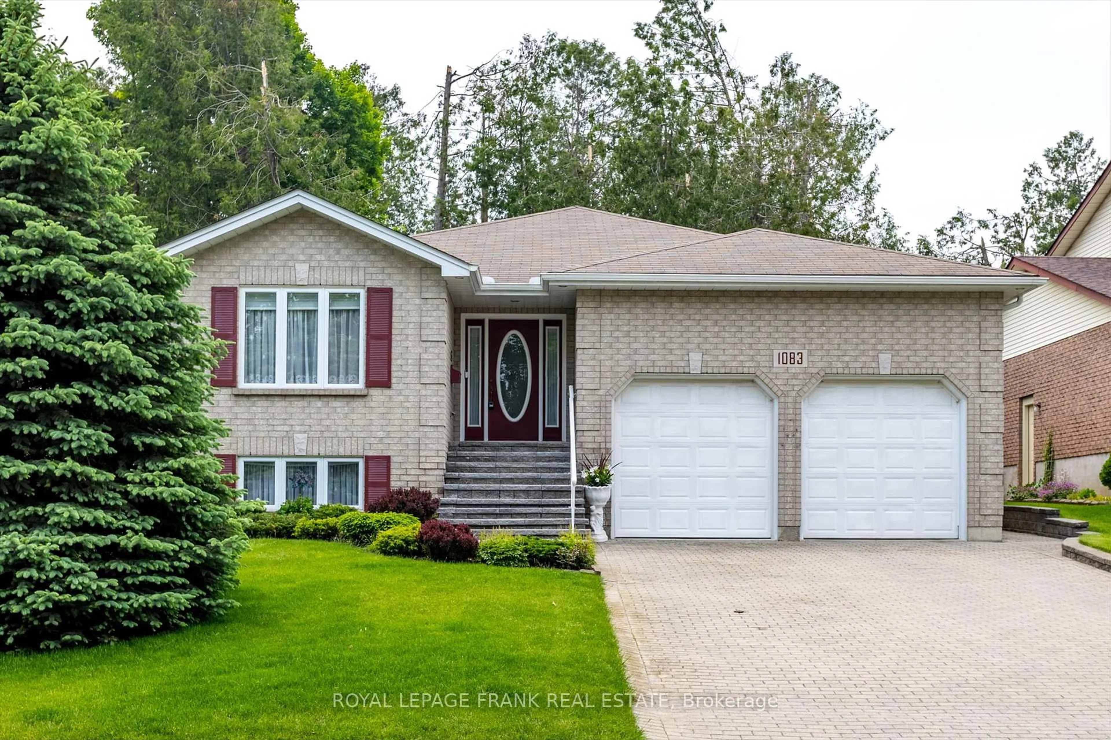 Home with vinyl exterior material, street for 1083 Danita Blvd, Peterborough West Ontario K9J 7K7