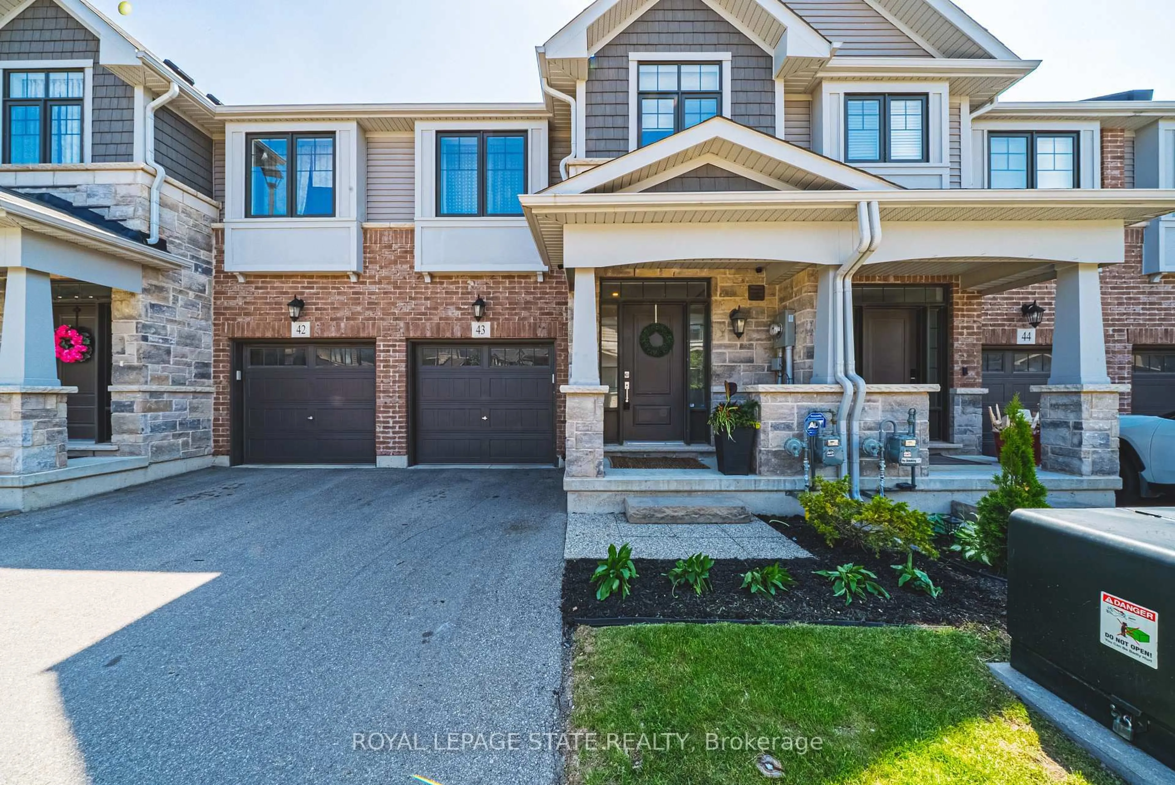 Home with brick exterior material, street for 1890 Rymal Rd #43, Hamilton Ontario L0R 1P0