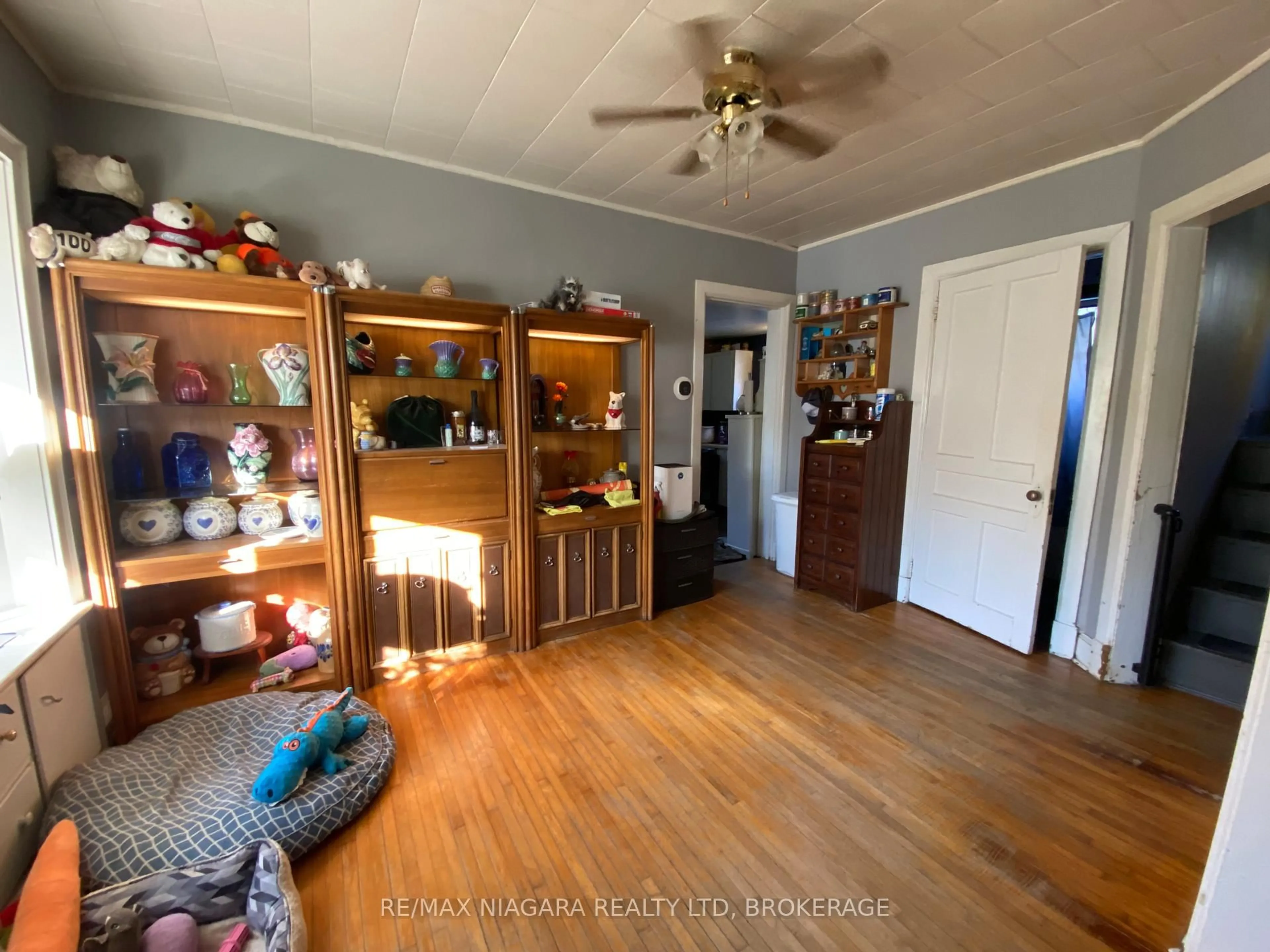 A pic of a room for 84 Waterloo St, Fort Erie Ontario L2A 3J7