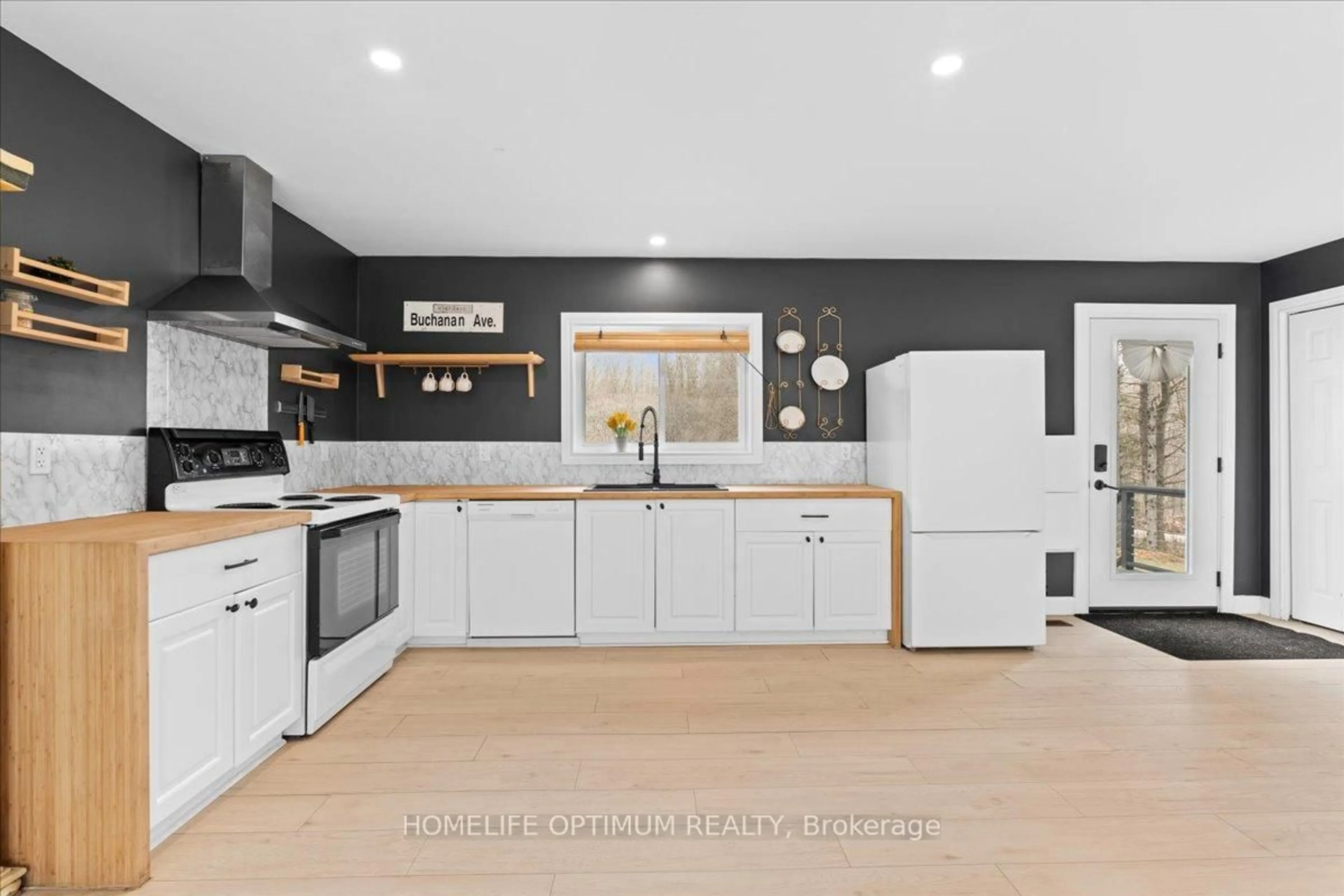 Open concept kitchen, unknown for 909 HARTS Rd, Madoc Ontario K0K 2K0
