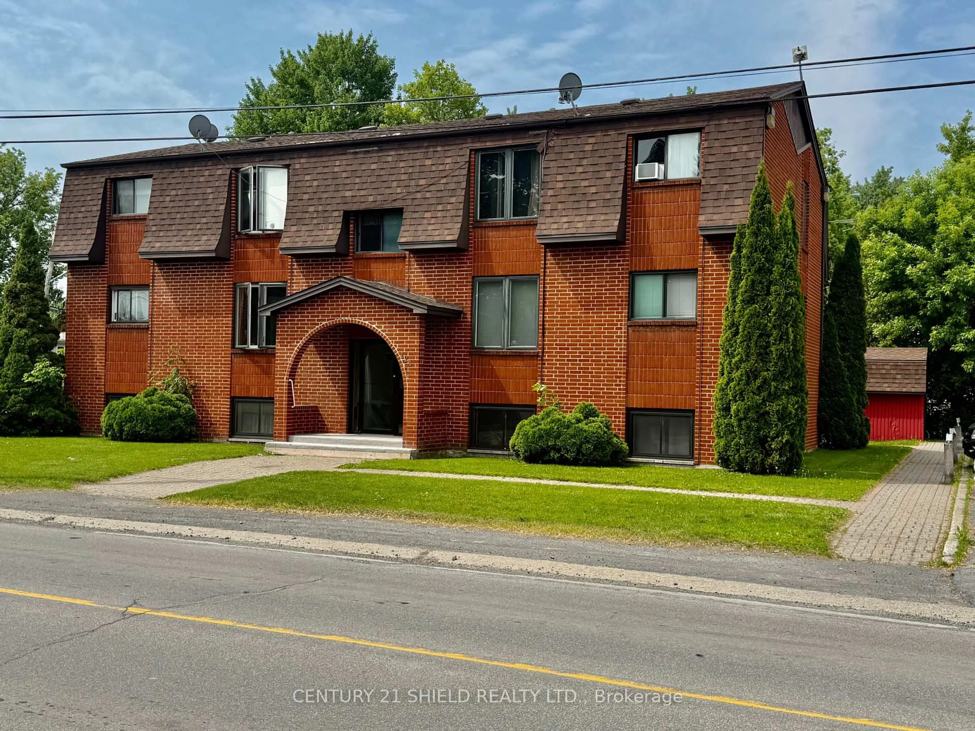 A pic from outside/outdoor area/front of a property/back of a property/a pic from drone, street for 124 Military Rd, South Glengarry Ontario K0C 1N0