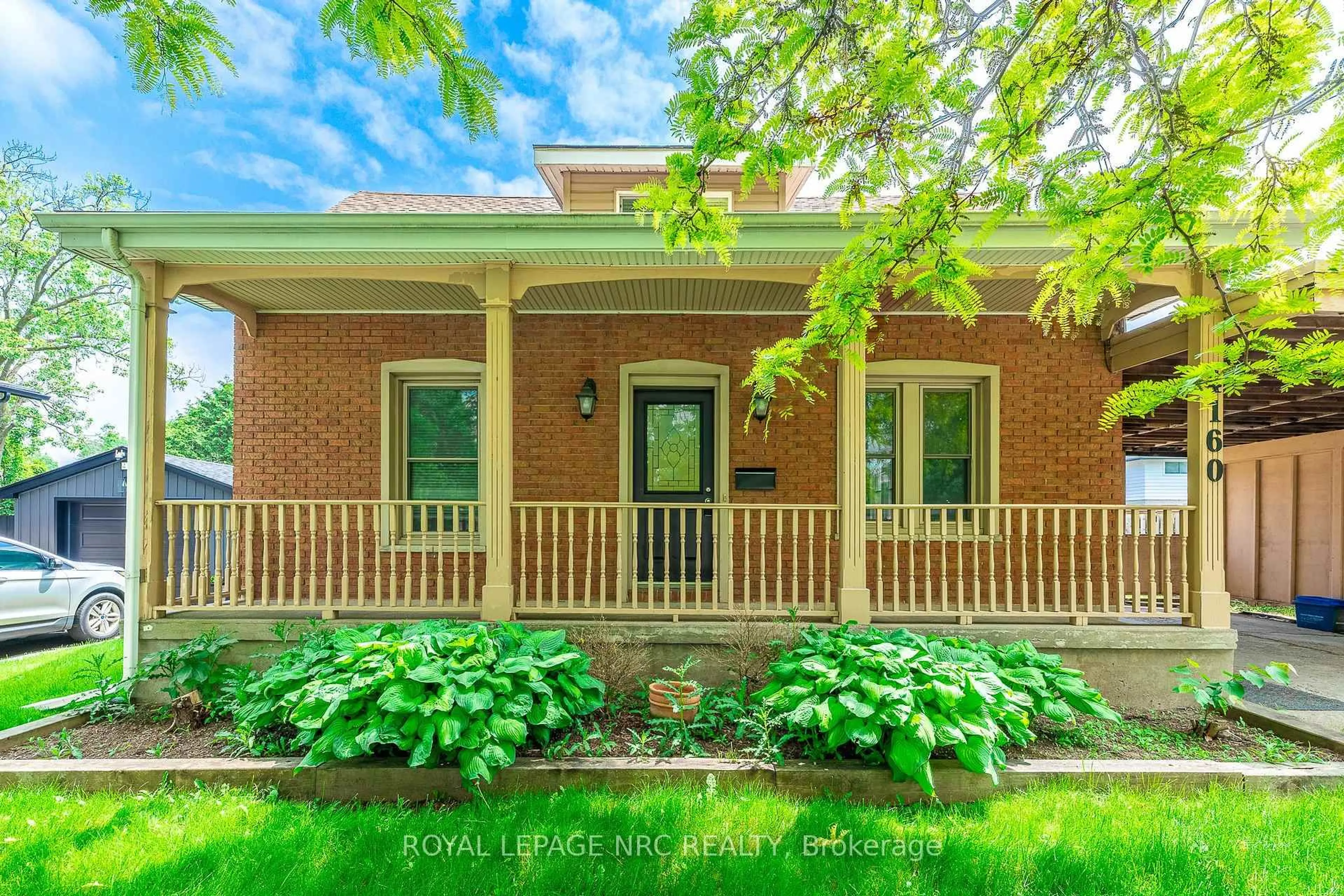 Home with brick exterior material, street for 4160 Dorchester Rd, Niagara Falls Ontario L2E 6N2