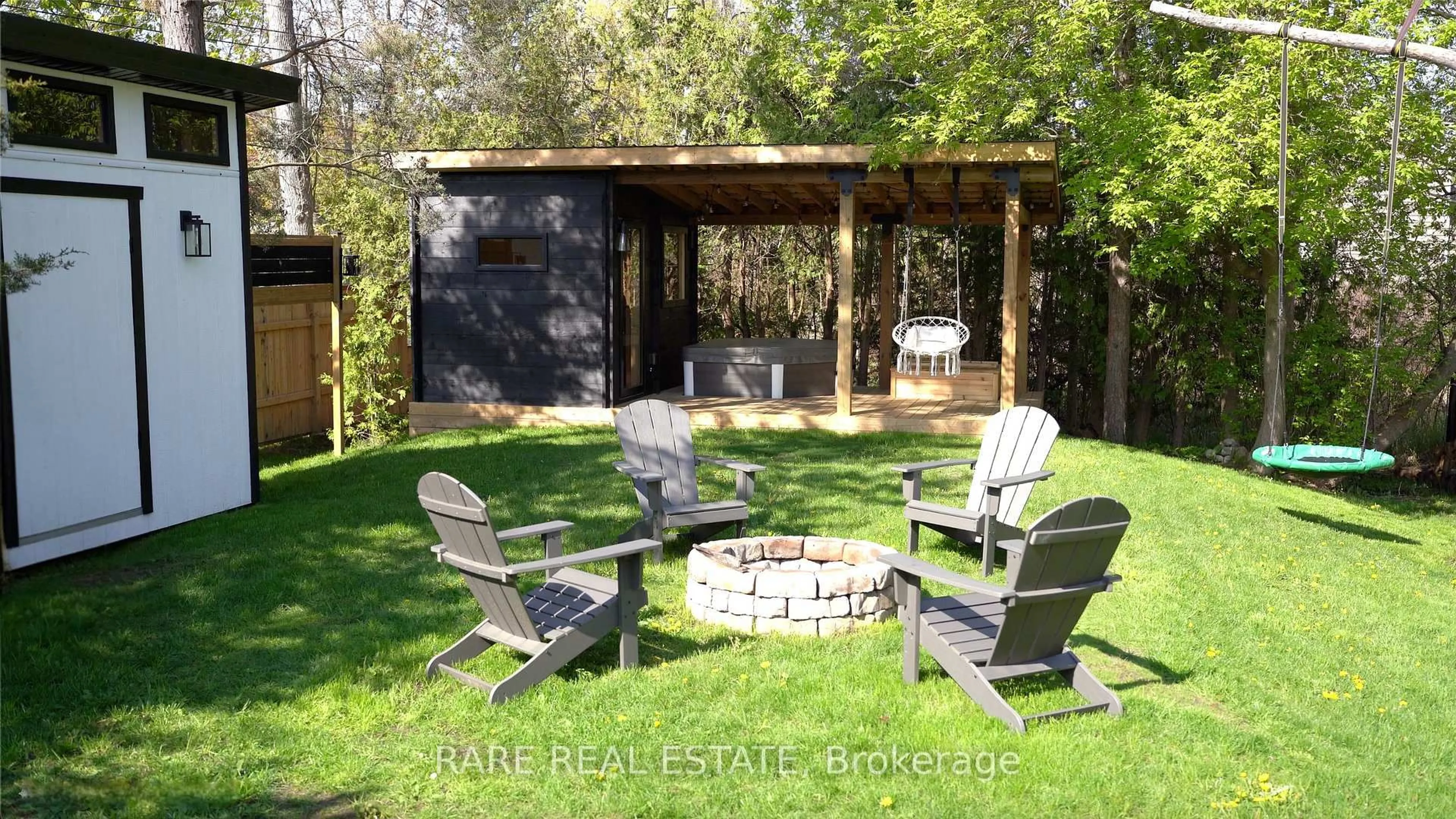 Patio, unknown for 162 Blue Mountain Dr, Blue Mountains Ontario L9Y 0K9