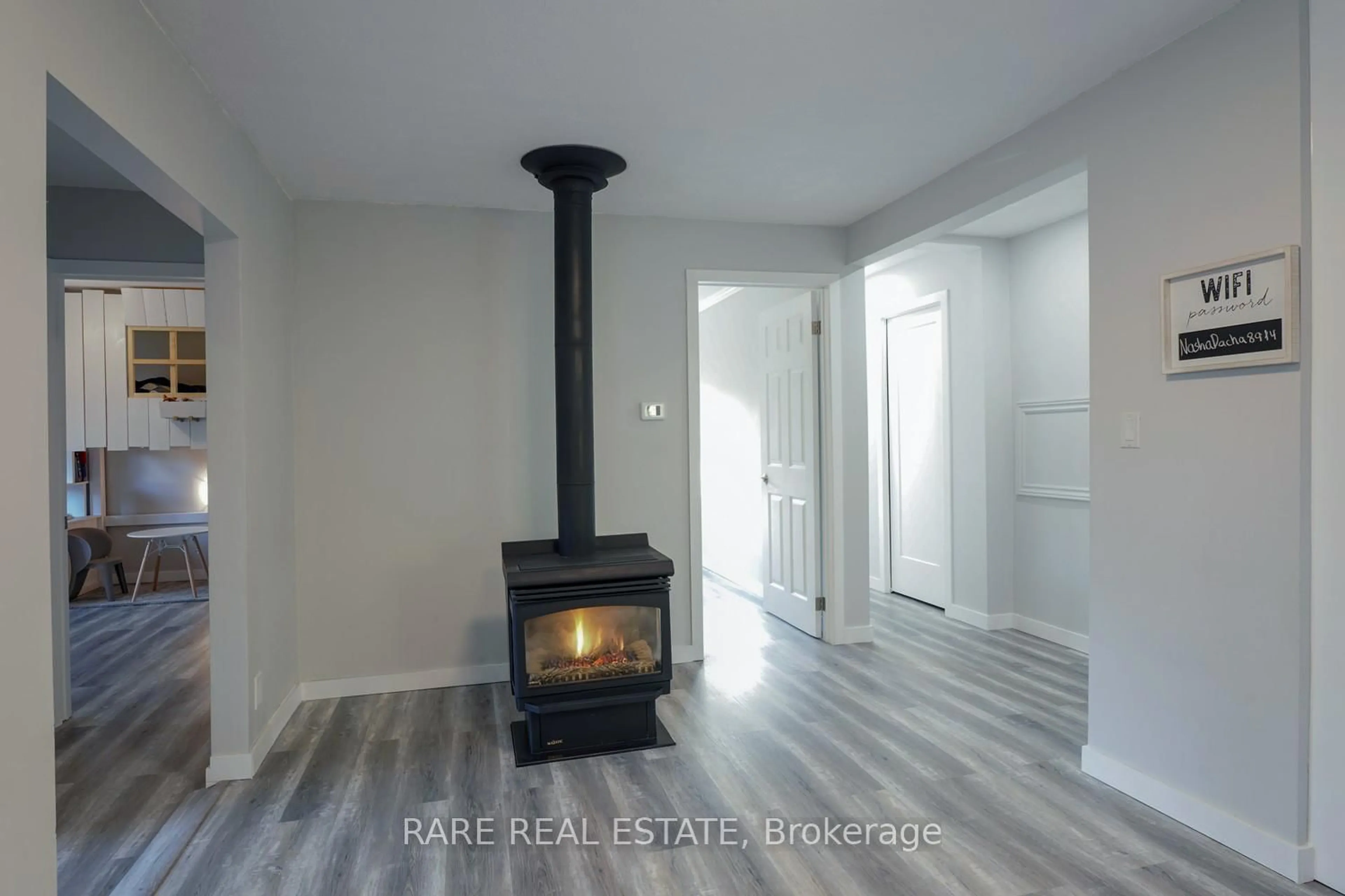 A pic of a room for 162 Blue Mountain Dr, Blue Mountains Ontario L9Y 0K9
