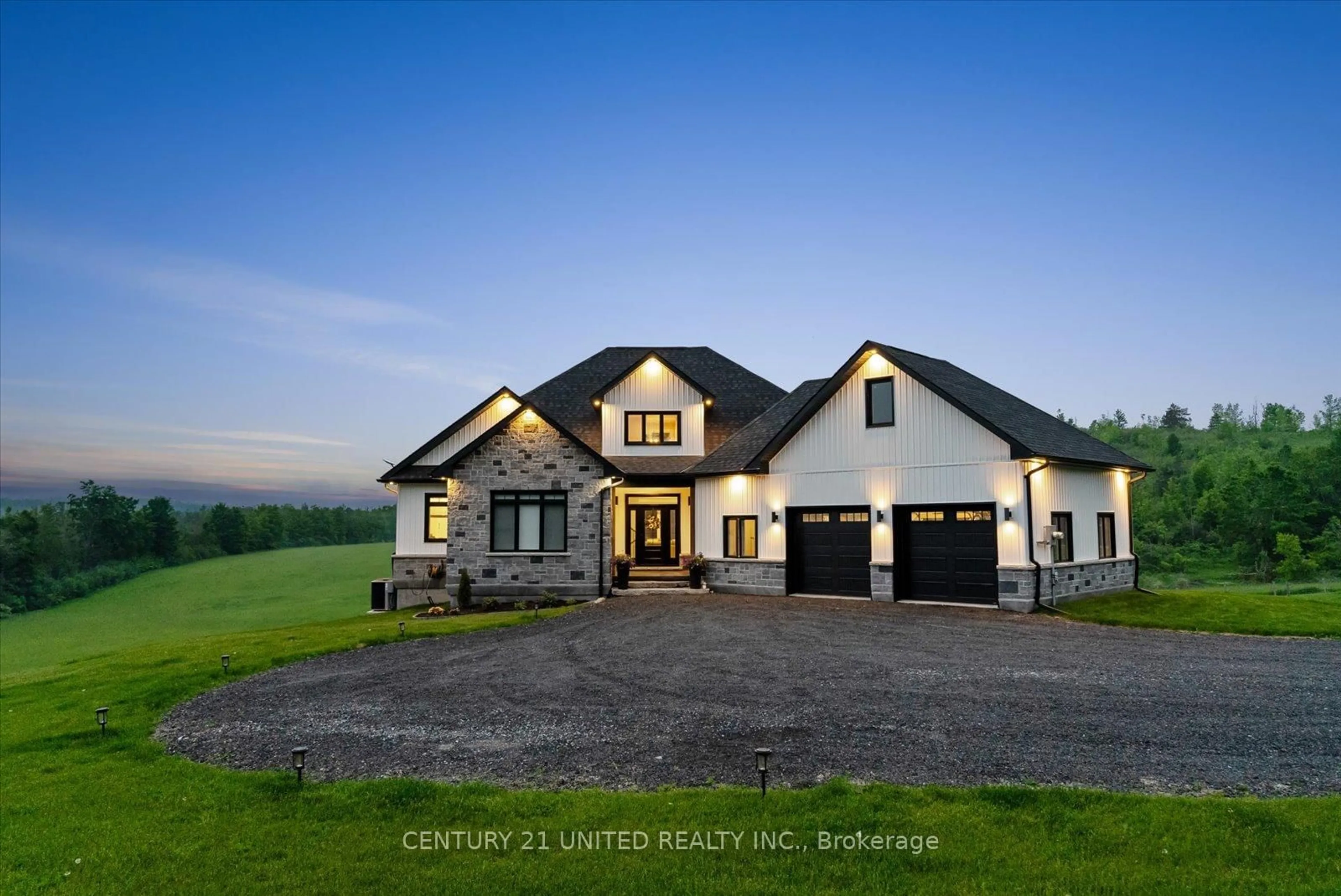 Home with vinyl exterior material, unknown for 2580 Jones Quarter Line, Cavan Monaghan Ontario K0L 2W0