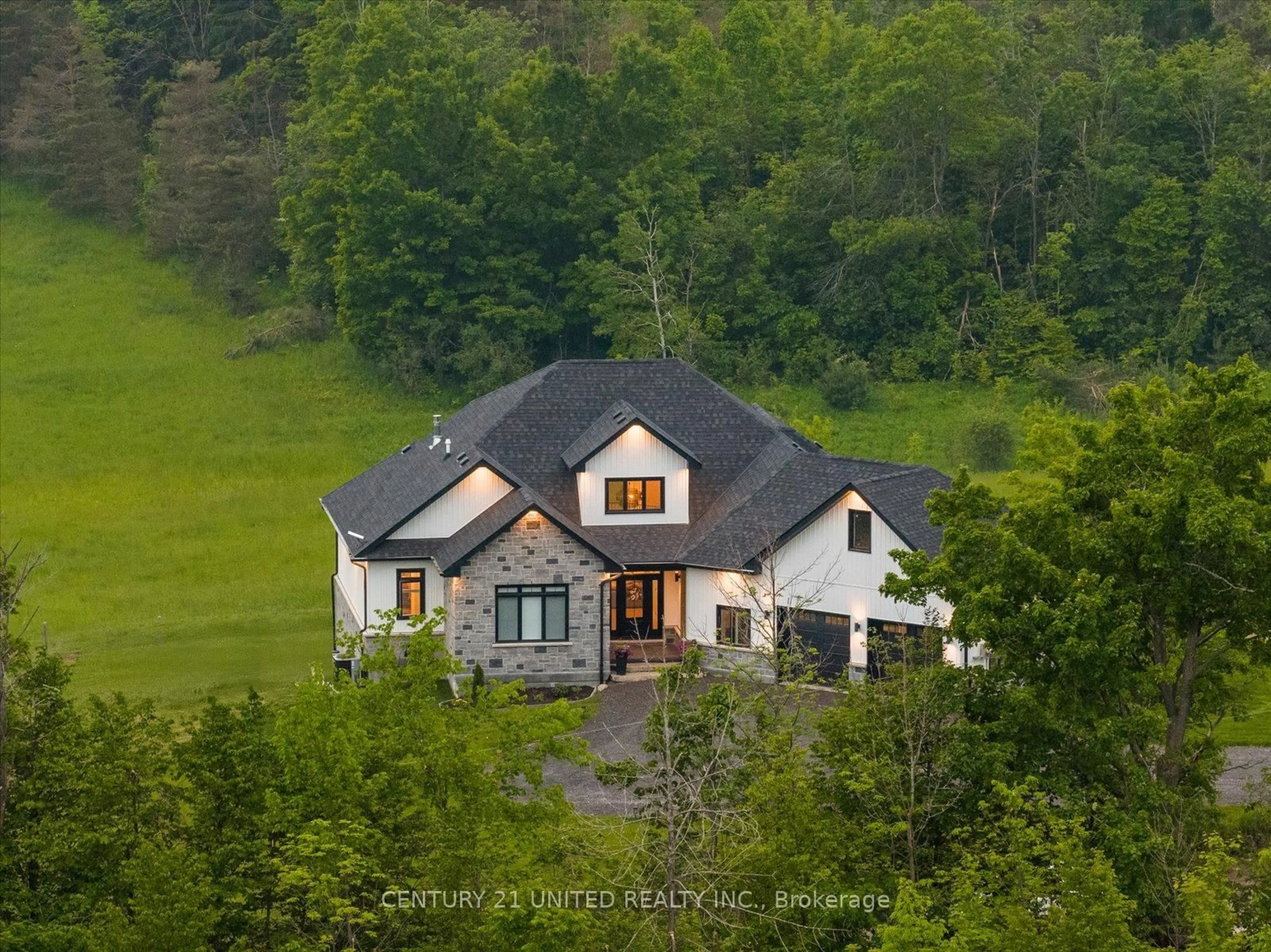 A pic from outside/outdoor area/front of a property/back of a property/a pic from drone, mountain view for 2580 Jones Quarter Line, Cavan Monaghan Ontario K0L 2W0