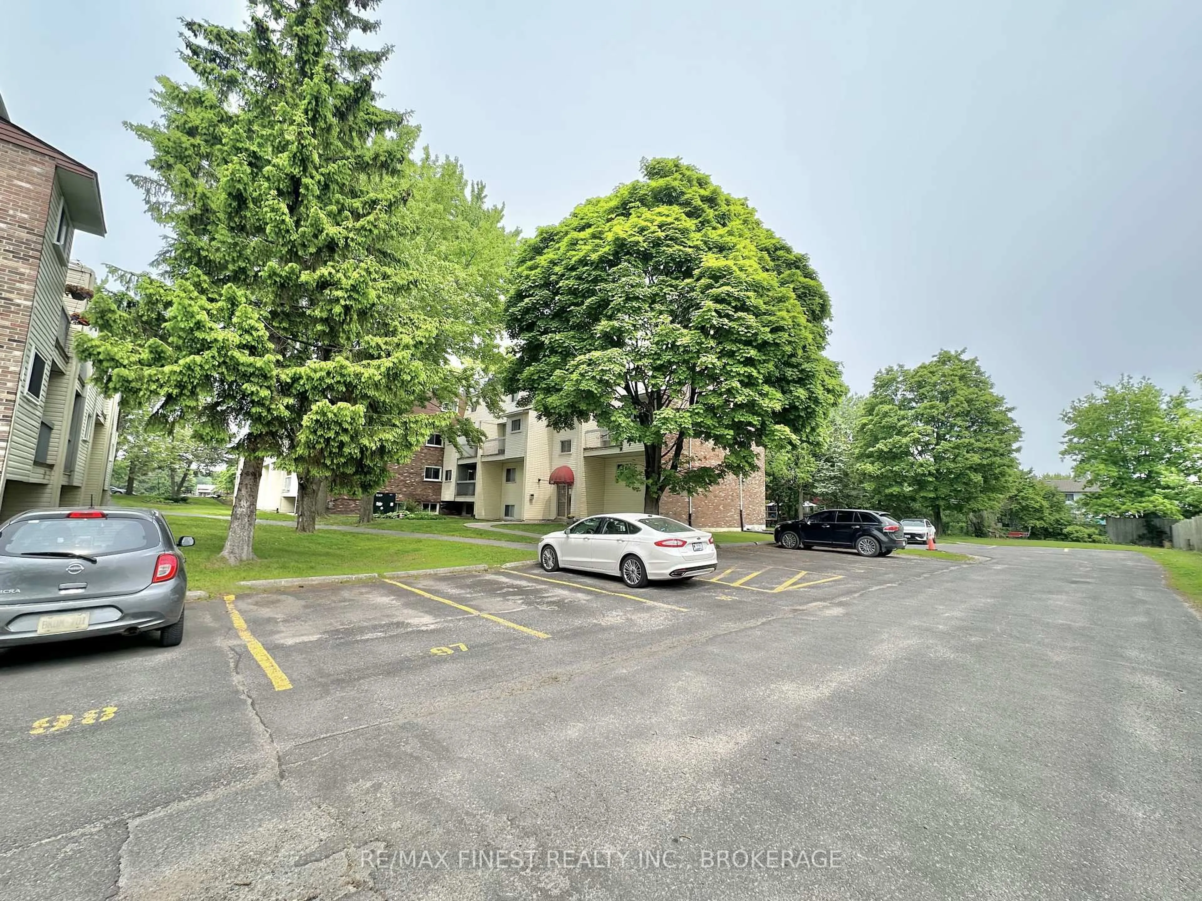 A pic from outside/outdoor area/front of a property/back of a property/a pic from drone, unknown for 835 Milford Dr #109, Kingston Ontario K7P 1A7