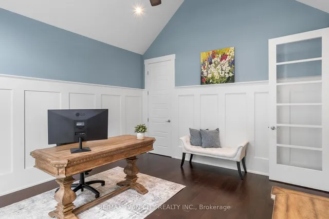 Additional property image - 303 Terrace Wood Cres