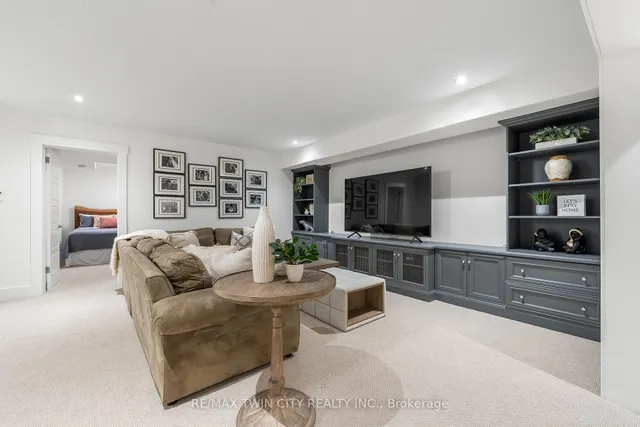 Additional property image - 303 Terrace Wood Cres