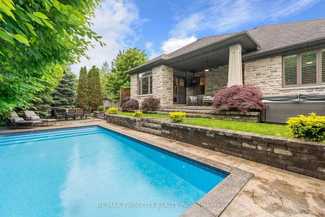 Additional property image - 303 Terrace Wood Cres
