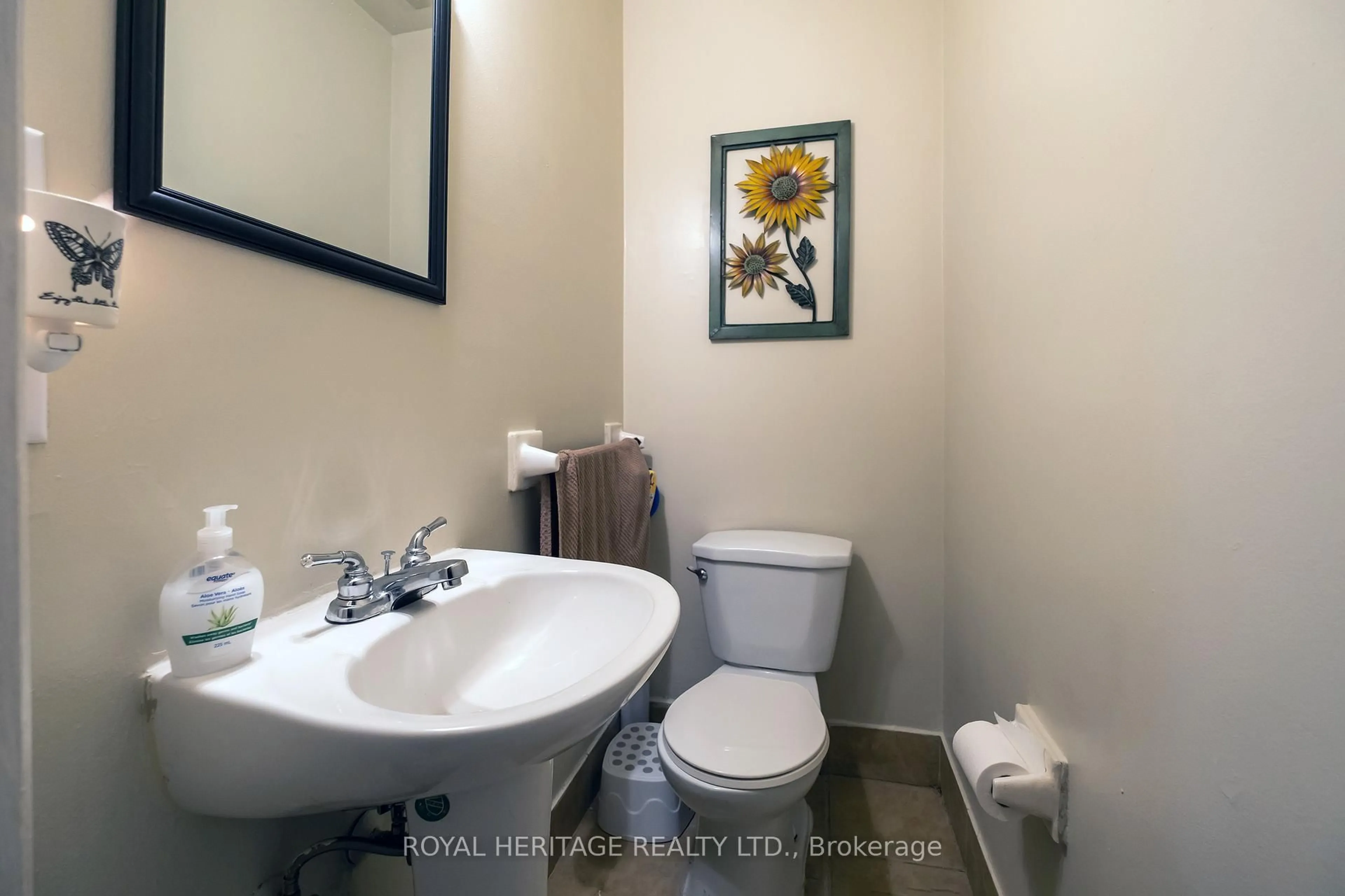 Standard bathroom, ceramic/tile floor for 60 Prince Of Wales Dr #11E, Belleville Ontario K8P 2T5