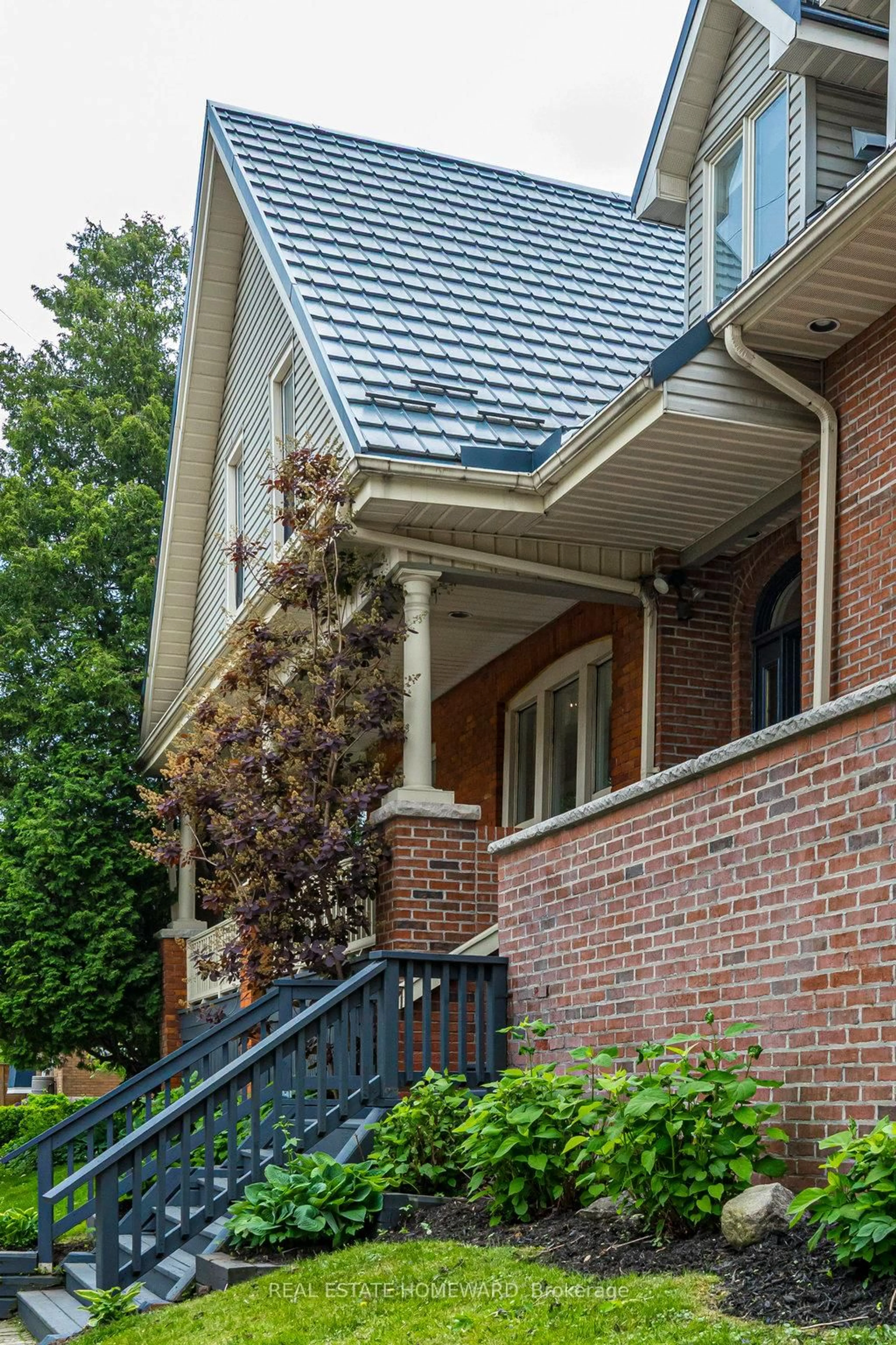 Home with brick exterior material, street for 50 Hyde Park Ave, Hamilton Ontario L8P 4M7