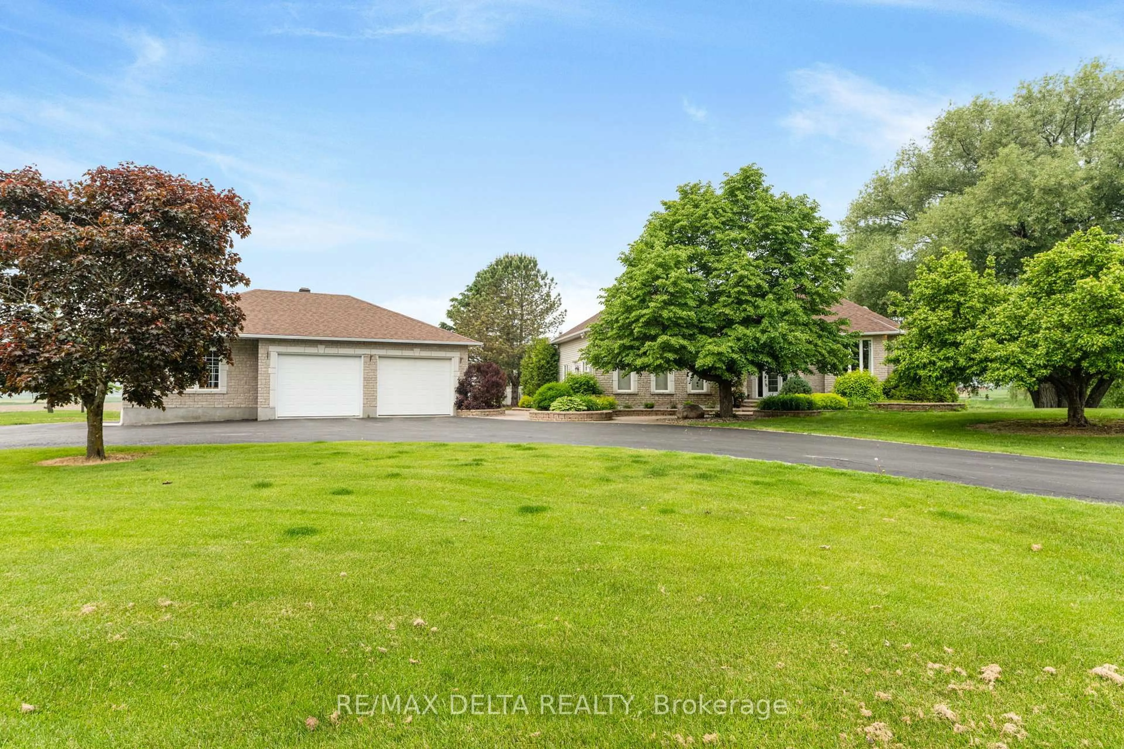 A pic from outside/outdoor area/front of a property/back of a property/a pic from drone, water/lake/river/ocean view for 1819 Baseline Rd, Clarence-Rockland Ontario K0A 1N0