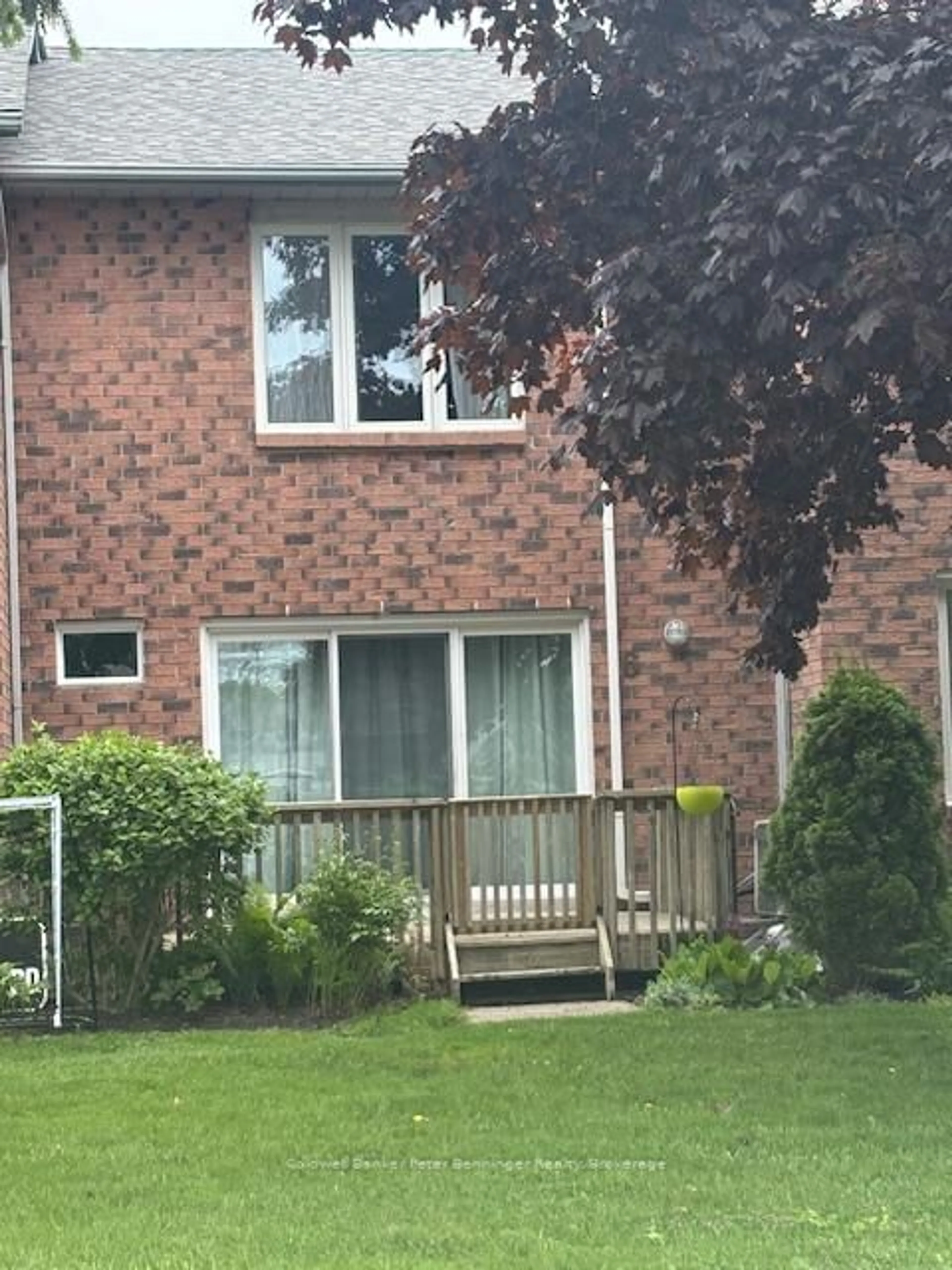 Patio, street for 18 SAUBLE RIVER Rd #6, Lambton Shores Ontario N0M 1T0