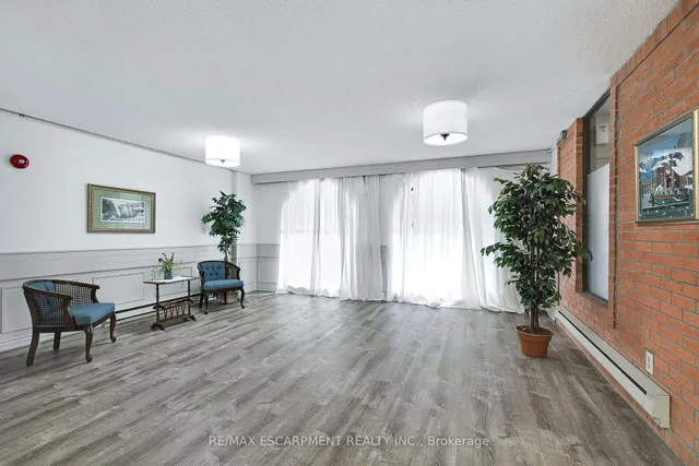 Additional property image - 23 Main St Unit 501