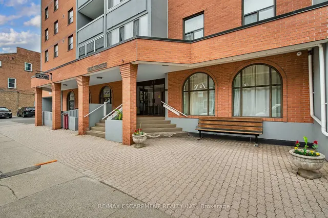 Additional property image - 23 Main St Unit 501