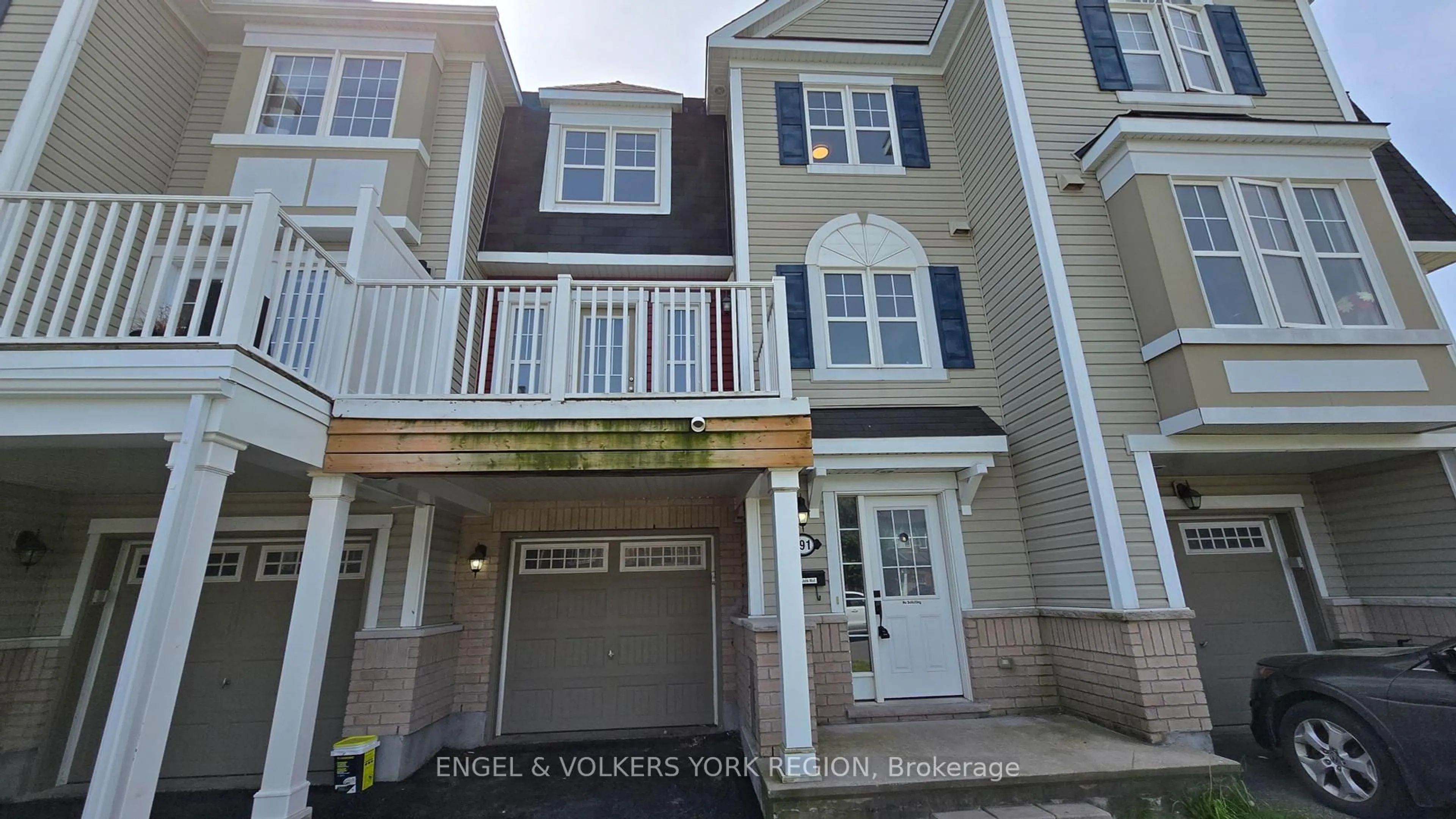 Home with vinyl exterior material, street for 191 Soleil Ave Ave, Ottawa Ontario K4A 0R5