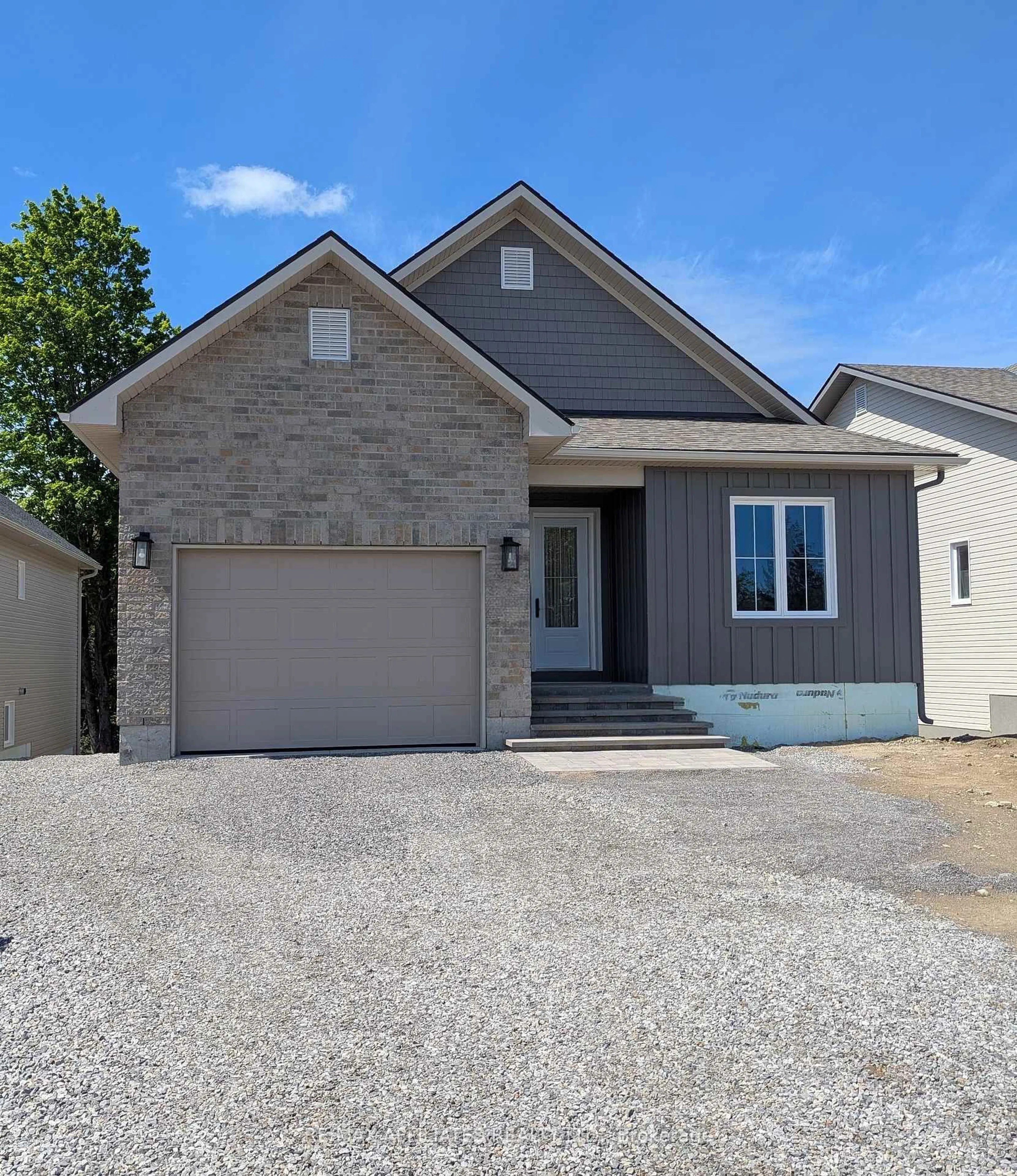 Home with brick exterior material, street for 93 Rabb St, Smiths Falls Ontario K7A 0L6