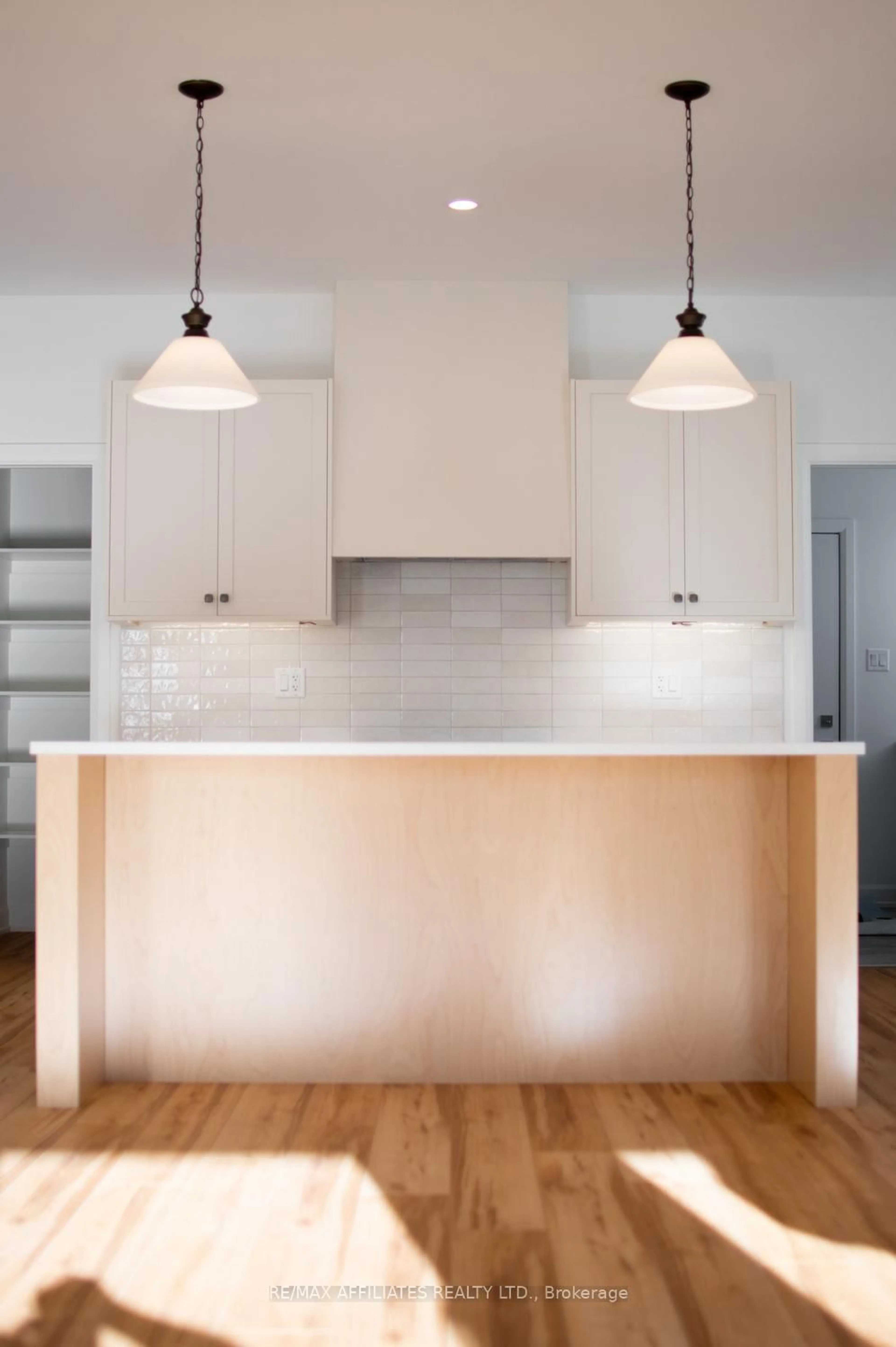 Contemporary kitchen, unknown for 93 Rabb St, Smiths Falls Ontario K7A 0L6
